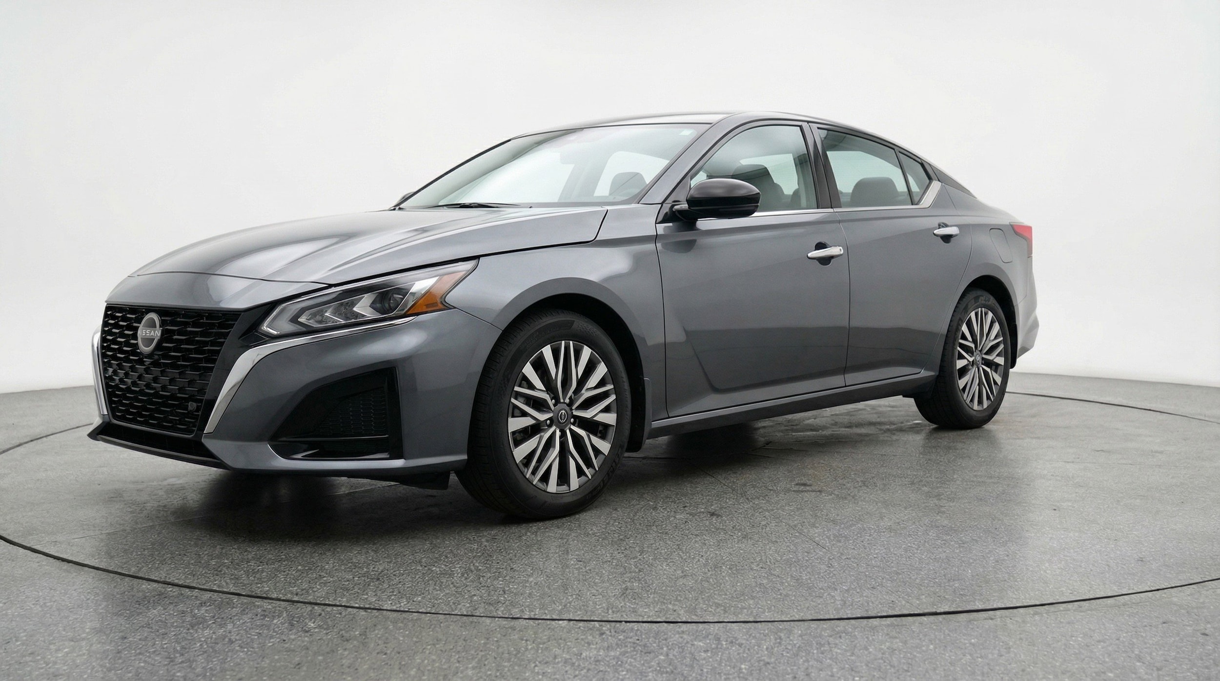 Thumbnail: 2025 Nissan Altima - 3