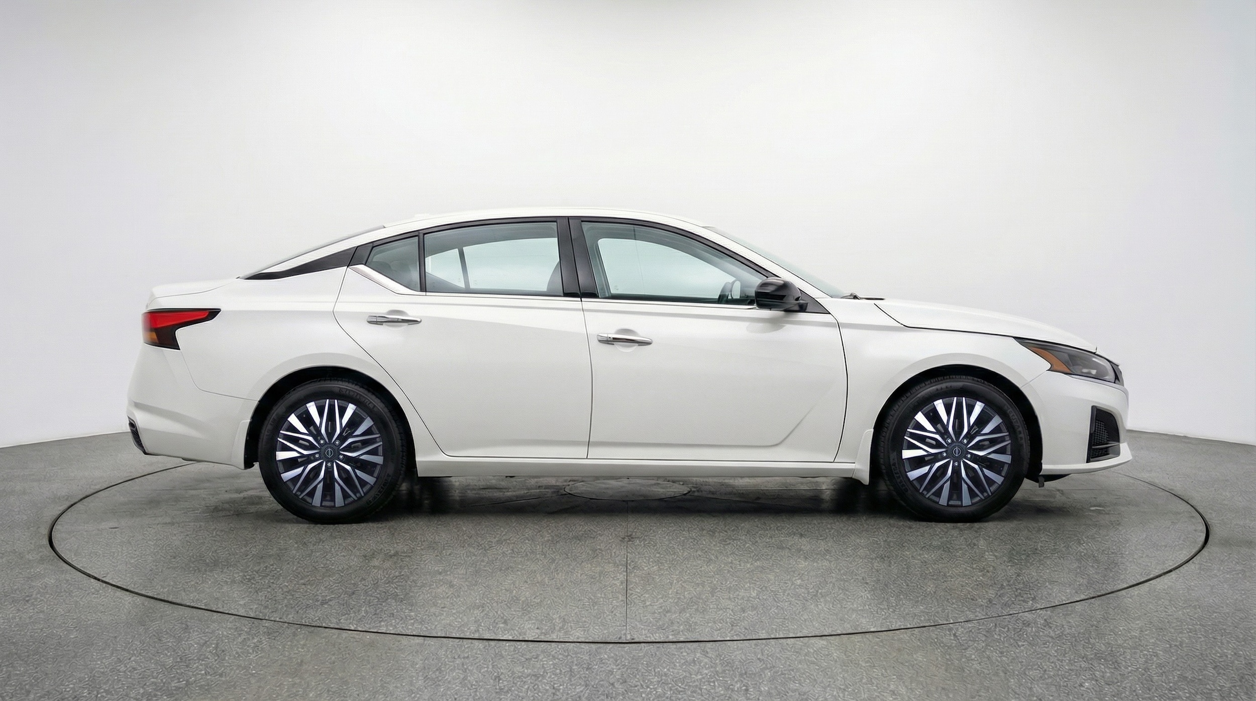 Thumbnail: 2025 Nissan Altima - 8