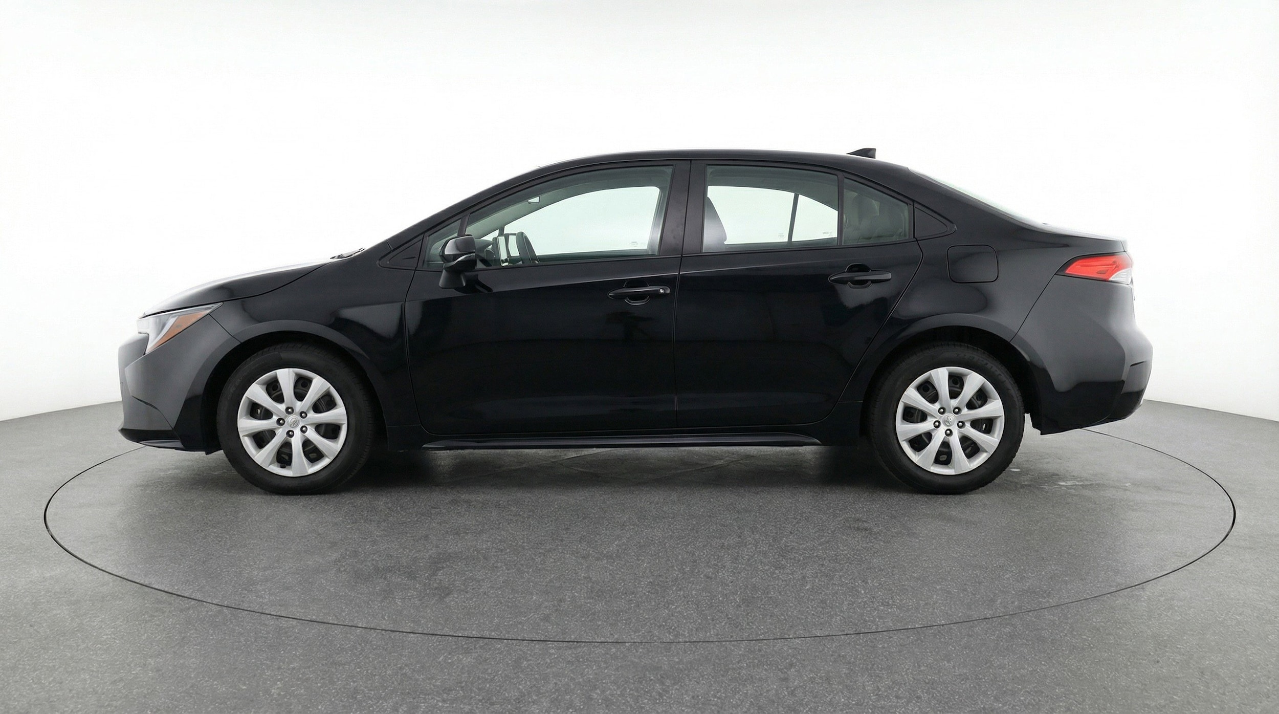 Thumbnail: 2025 Toyota Corolla - 5