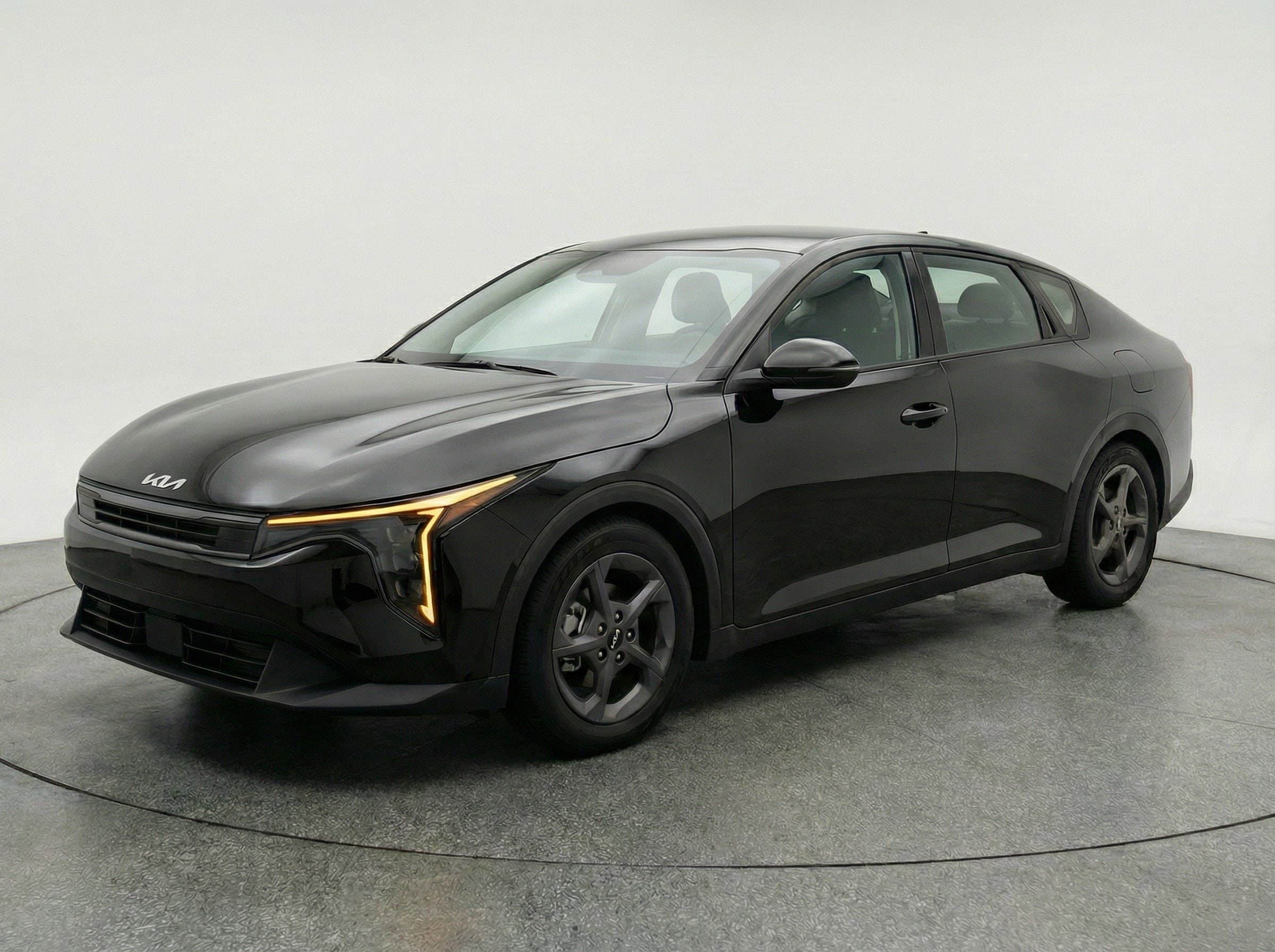 Thumbnail: 2025 Kia K4 - 3