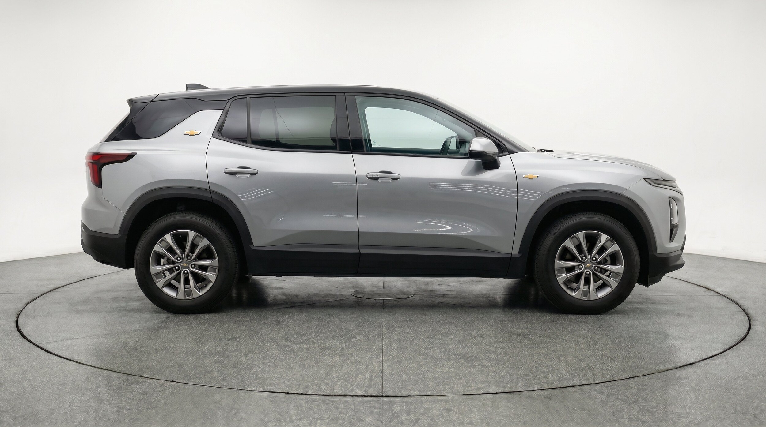 Thumbnail: 2025 Chevrolet Equinox - 10