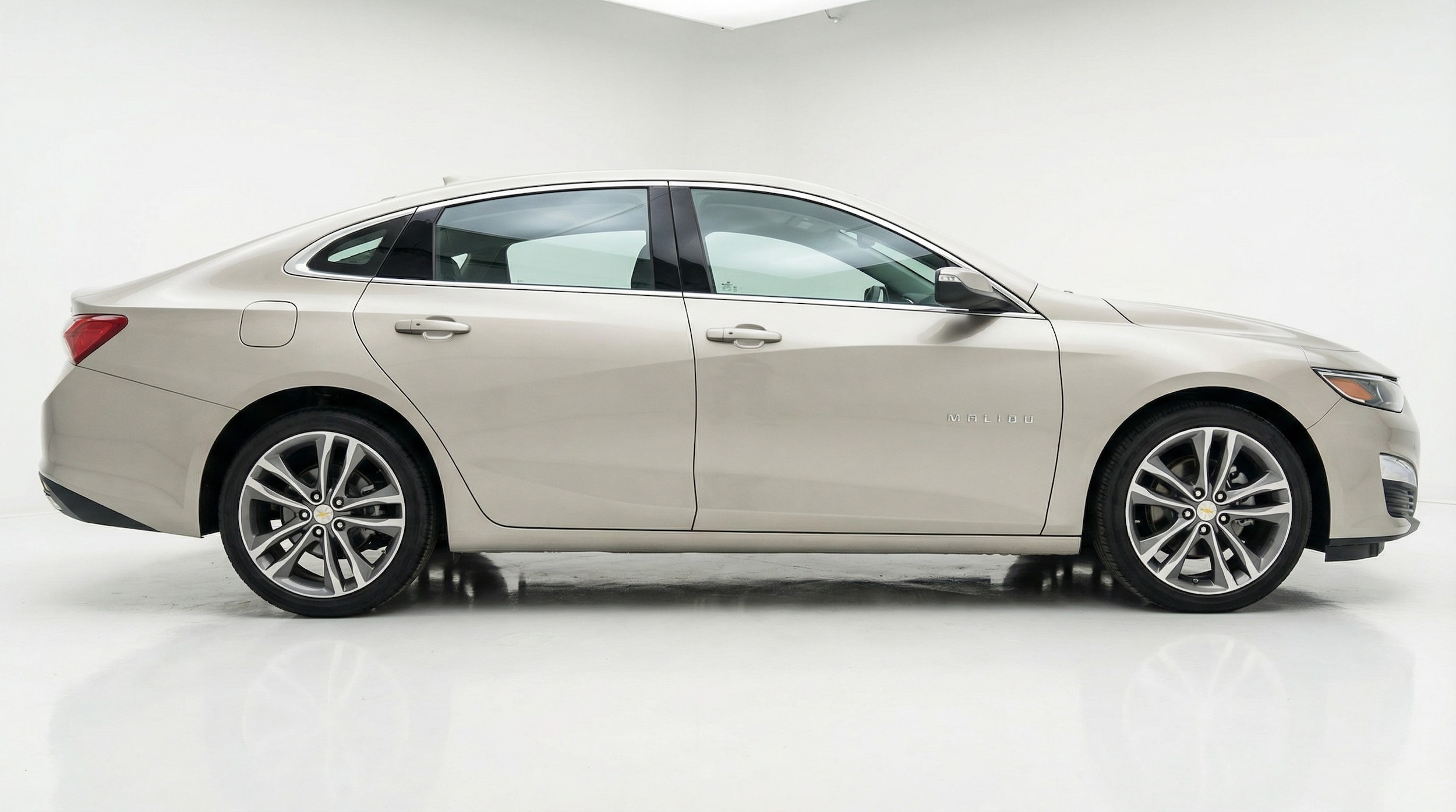 Thumbnail: 2024 Chevrolet Malibu - 8