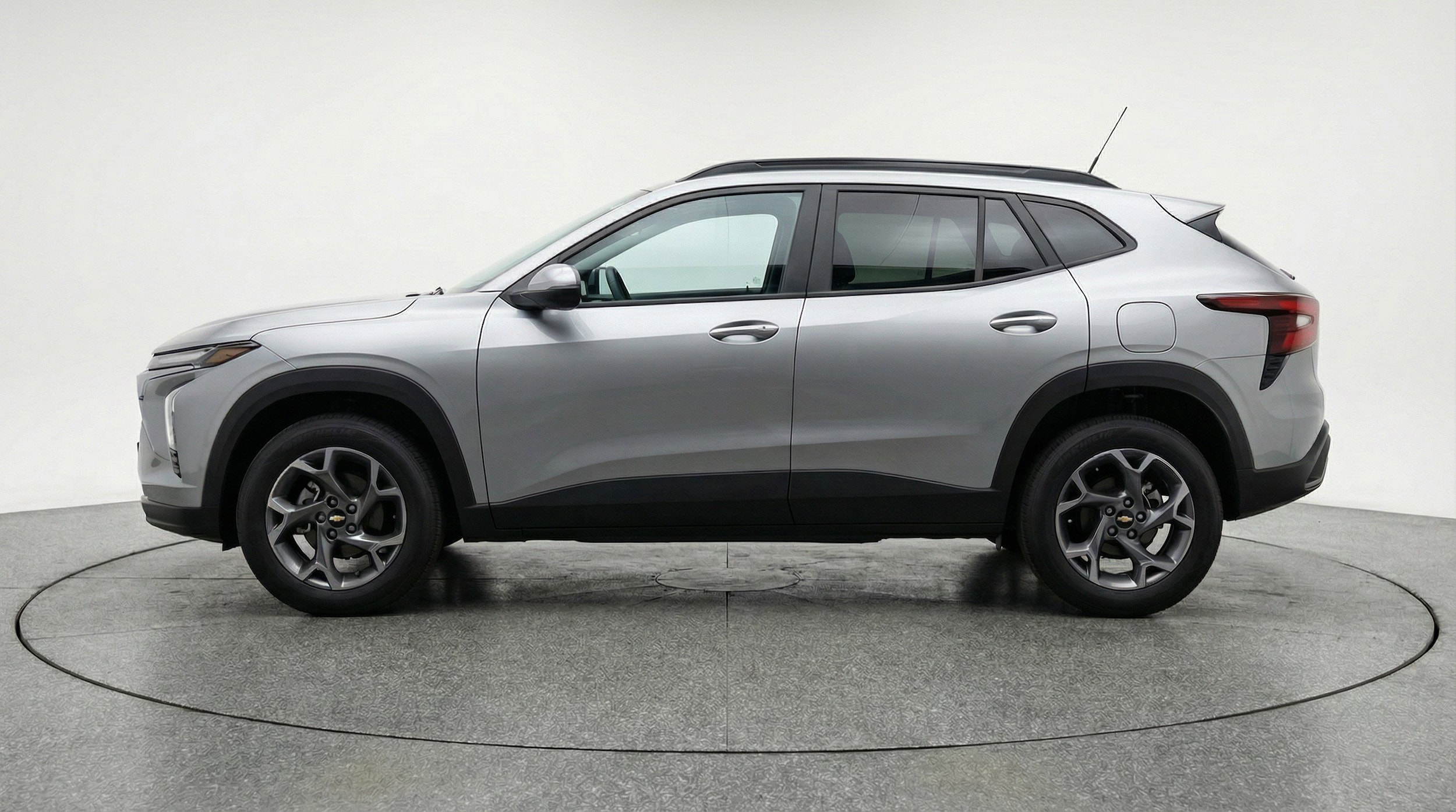 Thumbnail: 2025 Chevrolet Trax - 5