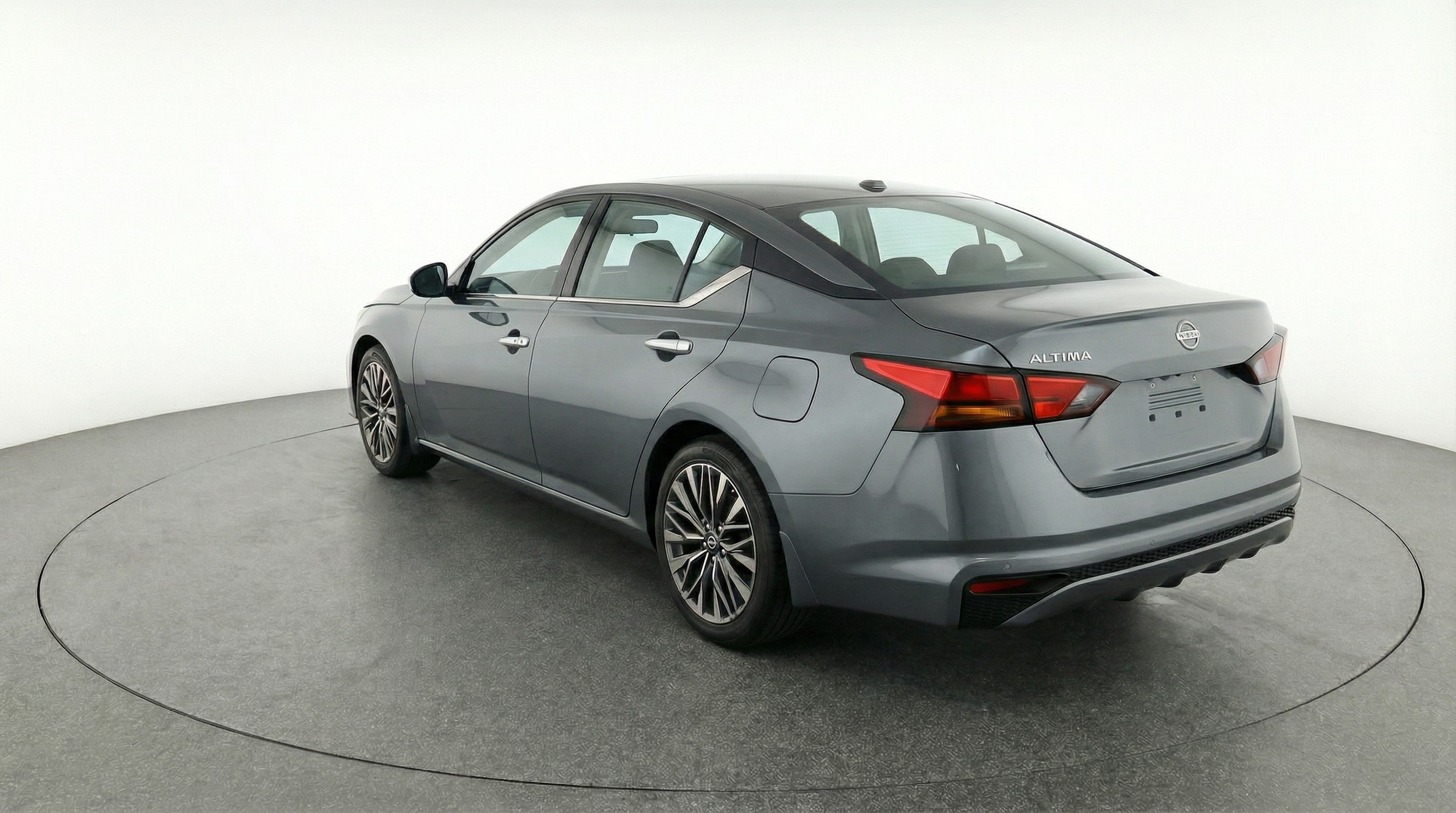 Thumbnail: 2025 Nissan Altima - 5