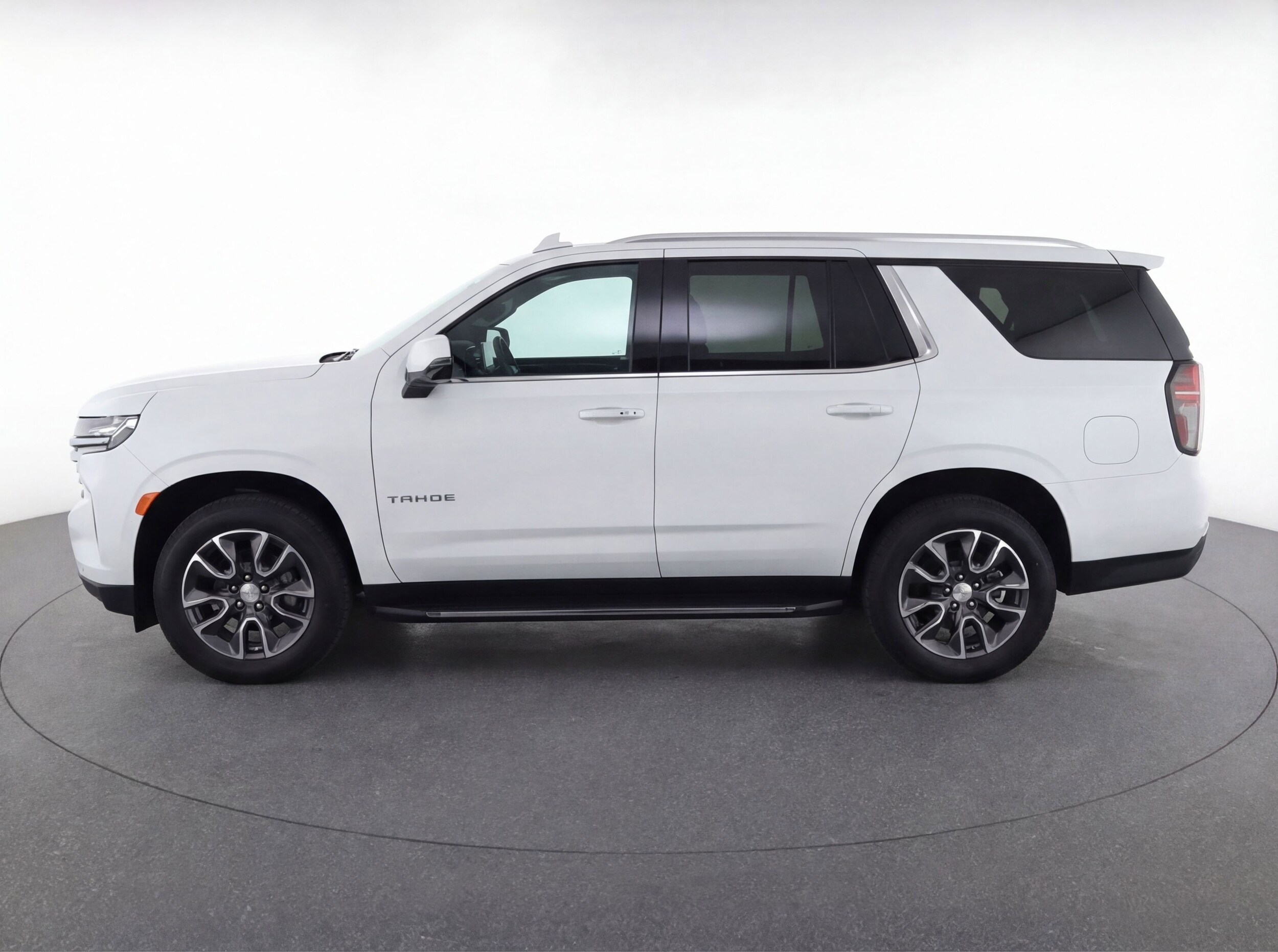 Thumbnail: 2024 Chevrolet Tahoe - 5