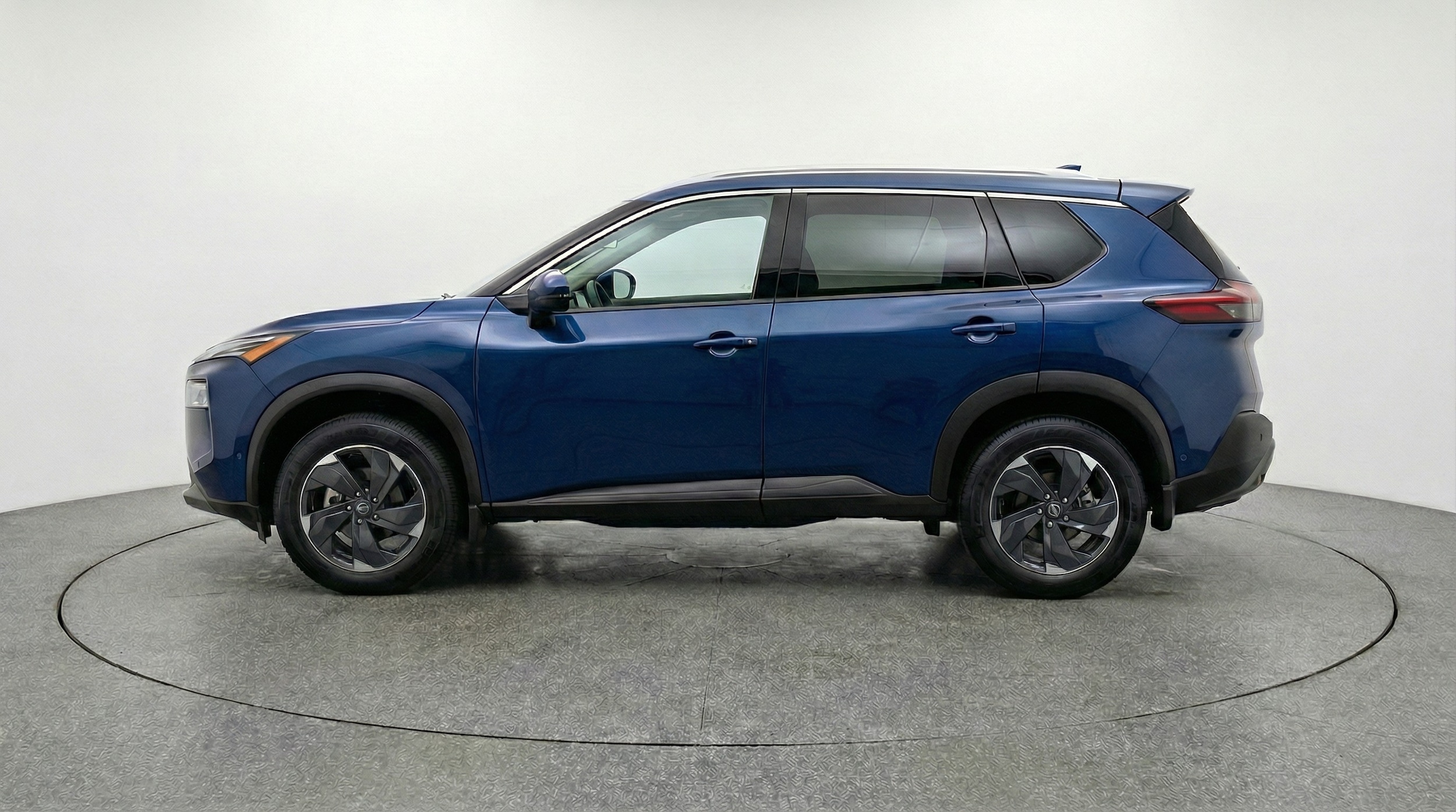 Thumbnail: 2025 Nissan Rogue - 4