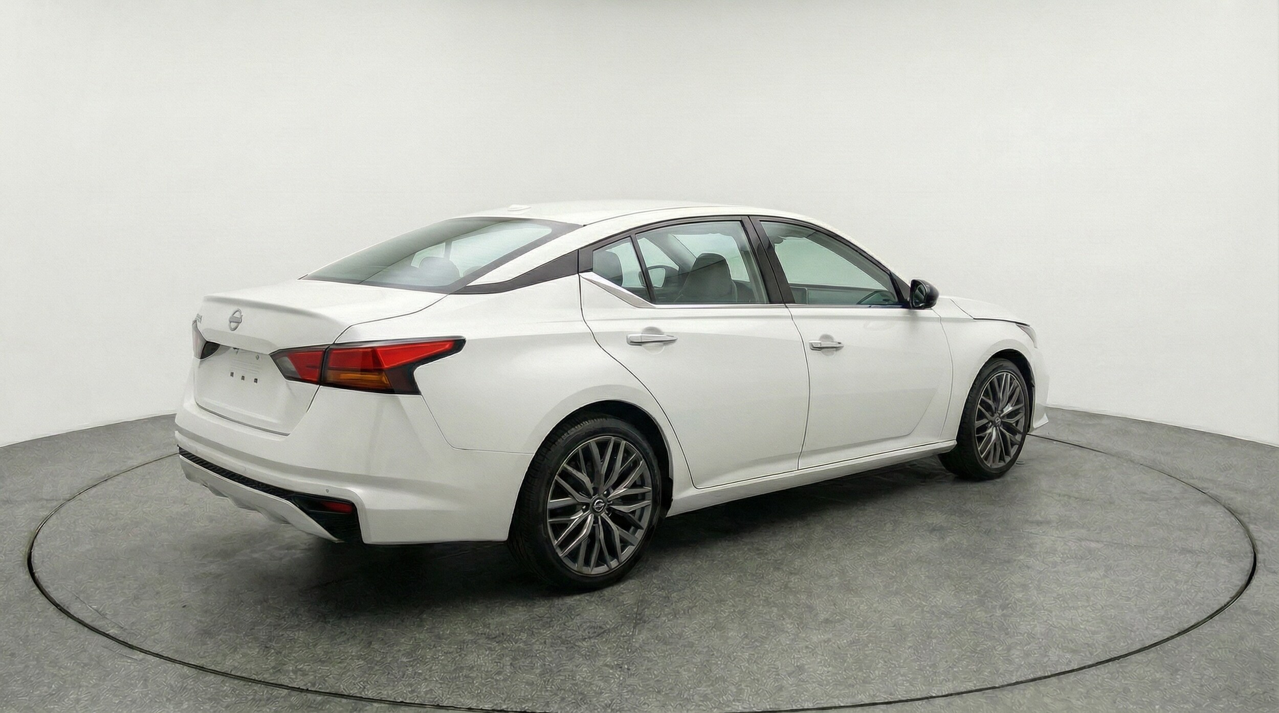 Thumbnail: 2025 Nissan Altima - 7