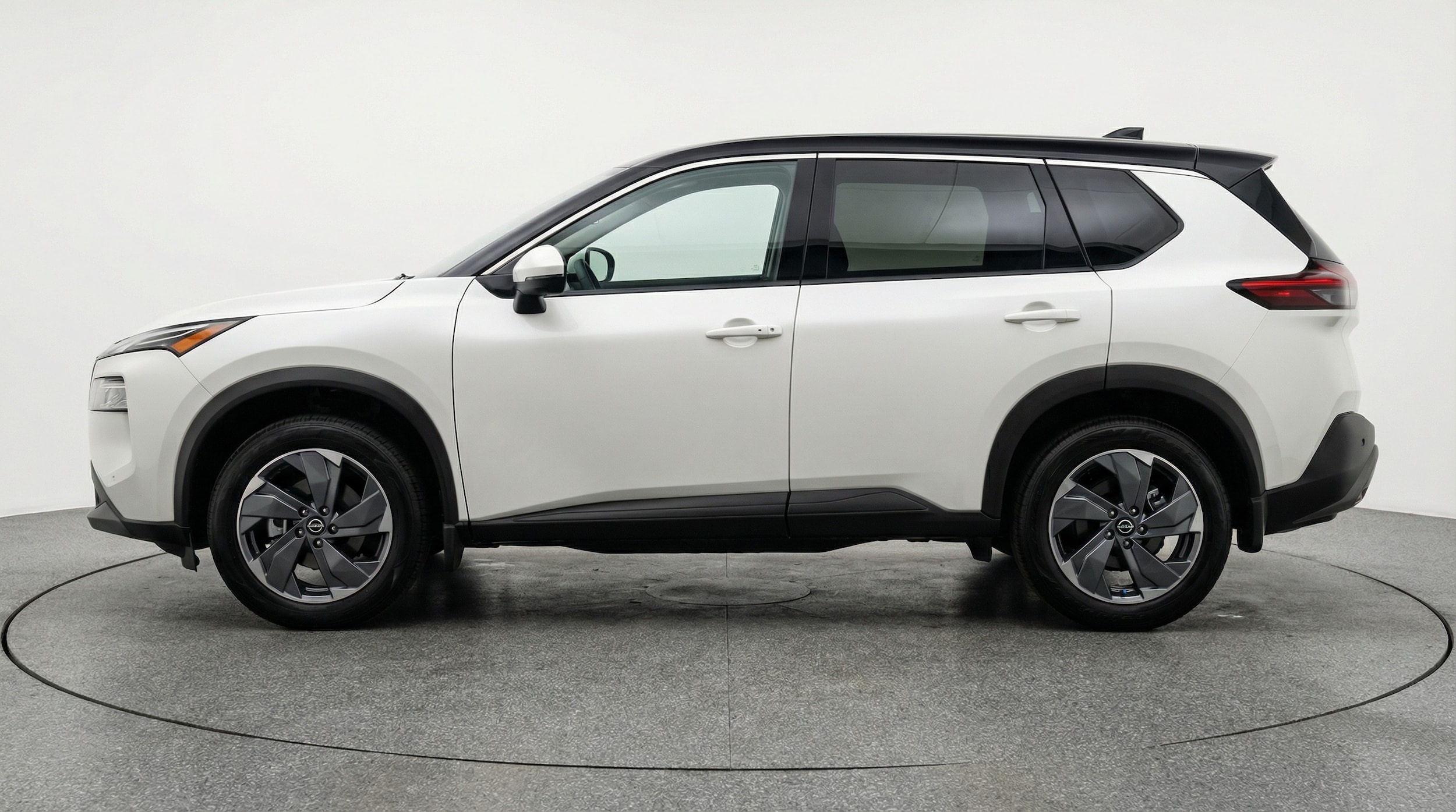 Thumbnail: 2025 Nissan Rogue - 4