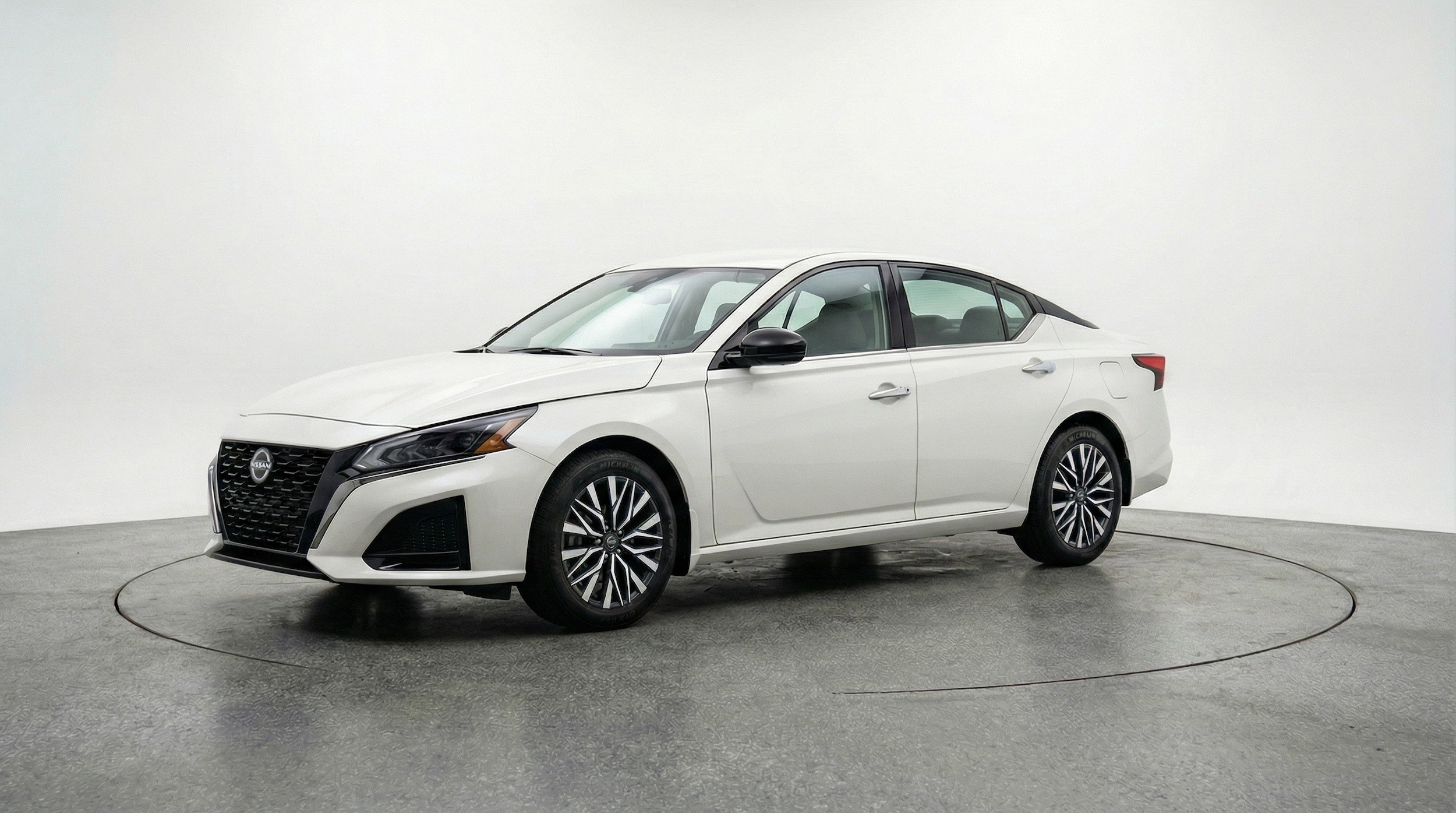 Thumbnail: 2025 Nissan Altima - 3