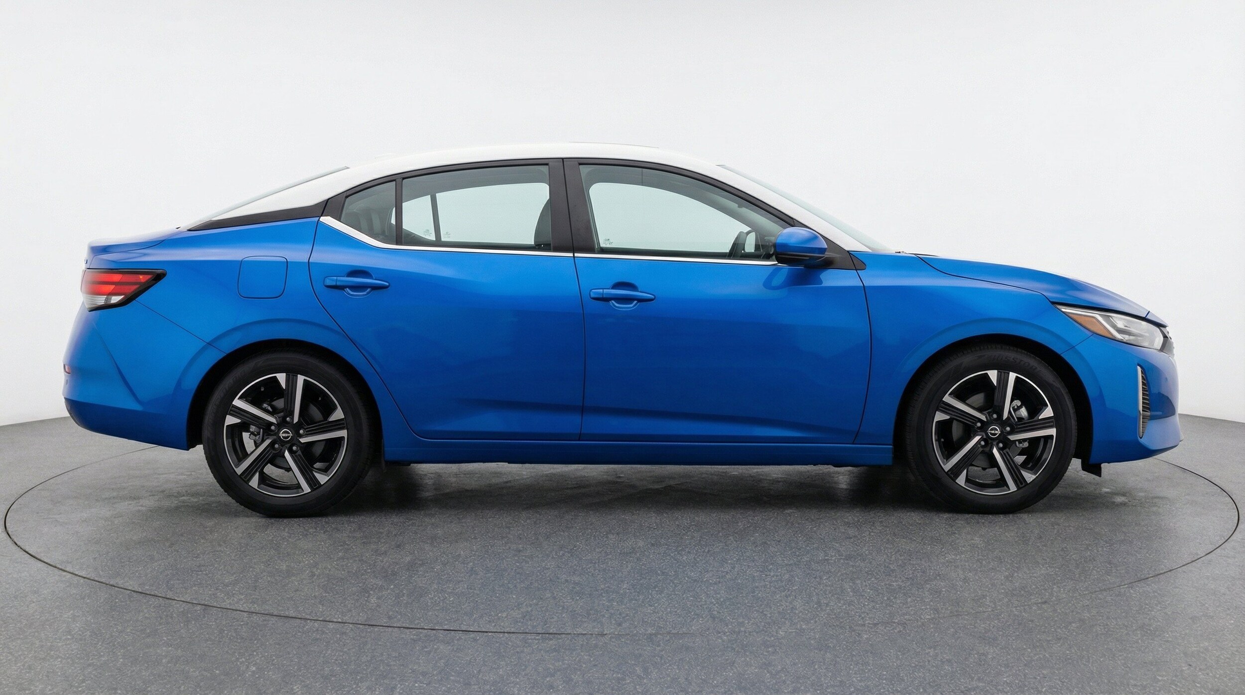 Thumbnail: 2025 Nissan Sentra - 11