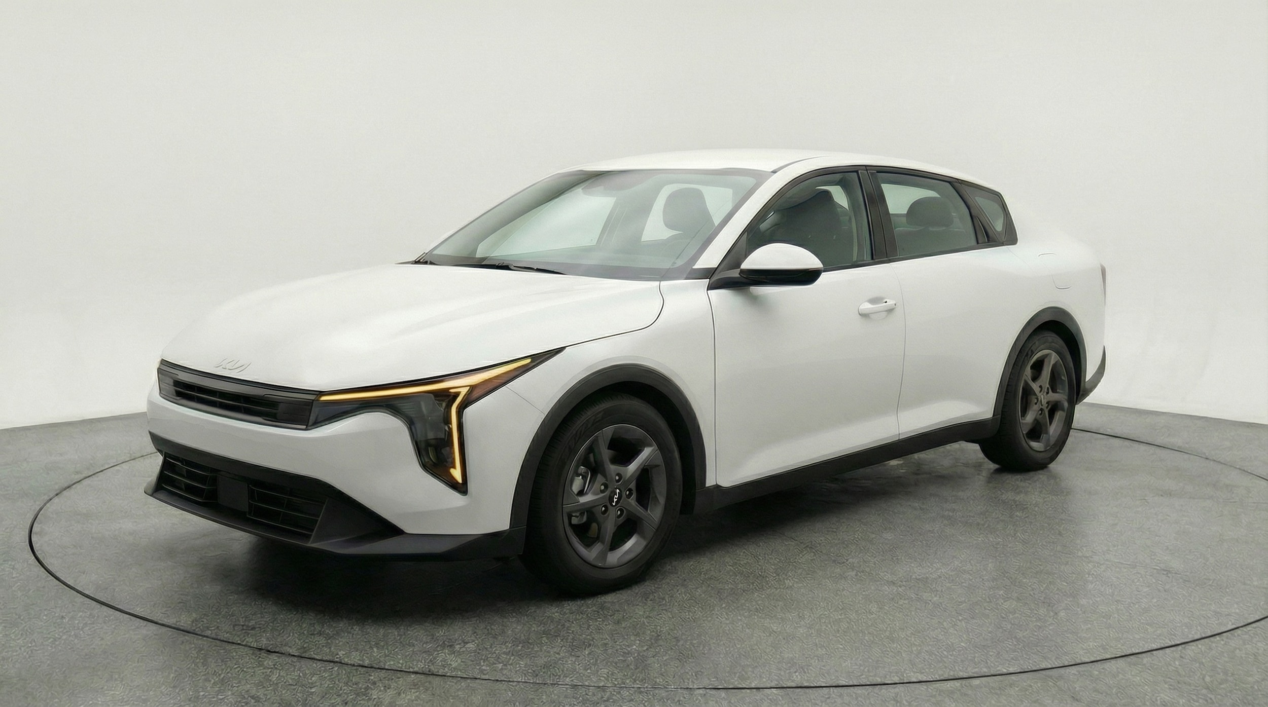 Thumbnail: 2025 Kia K4 - 3