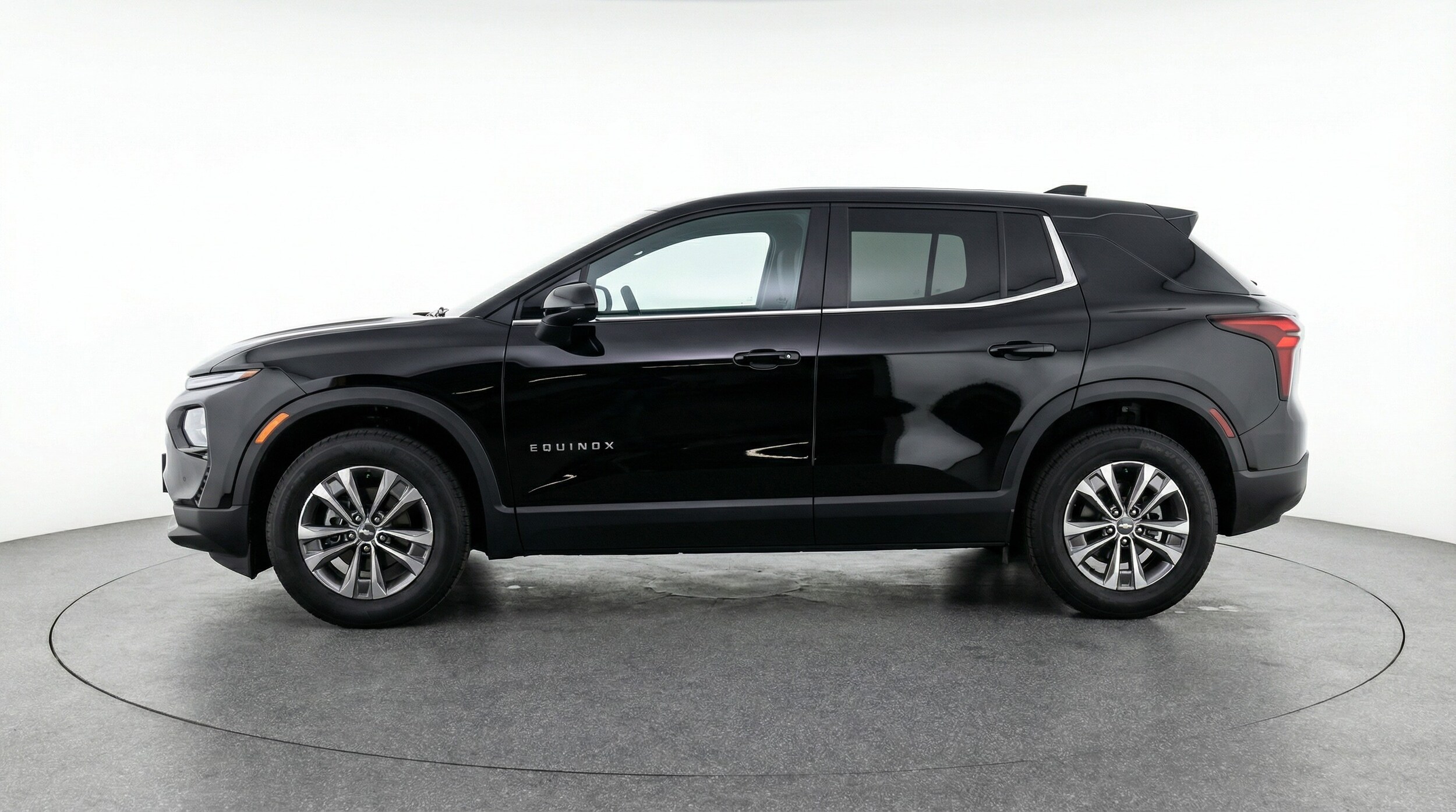 Thumbnail: 2025 Chevrolet Equinox - 4