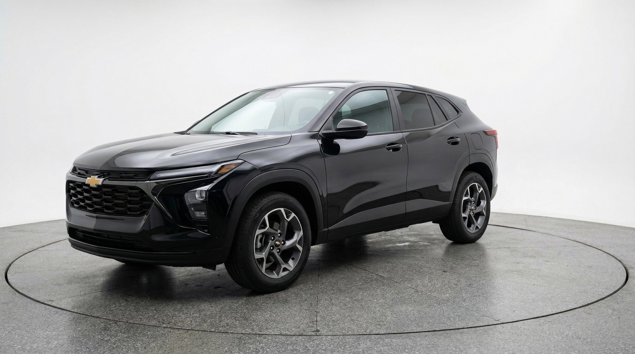 Thumbnail: 2025 Chevrolet Trax - 3