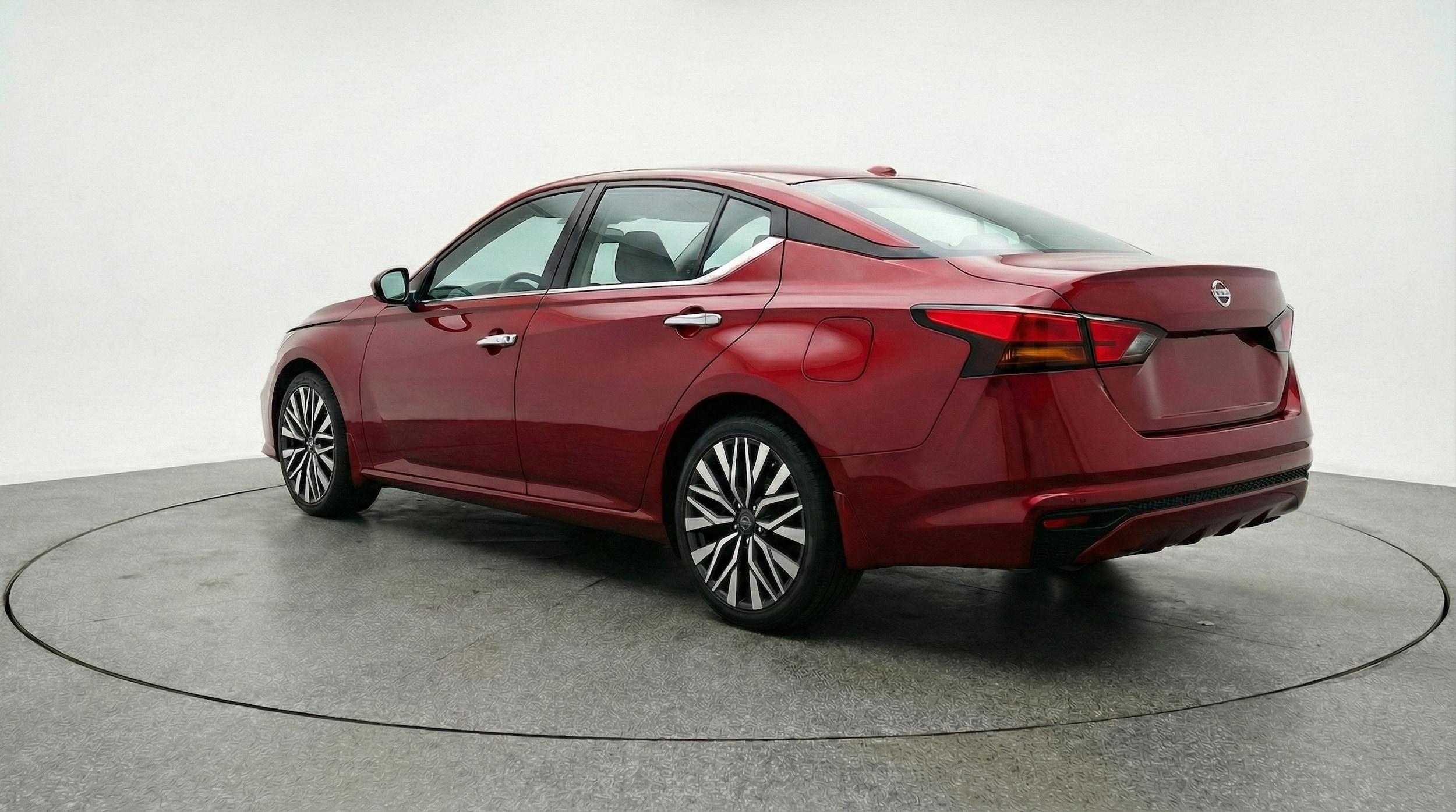 Thumbnail: 2025 Nissan Altima - 5