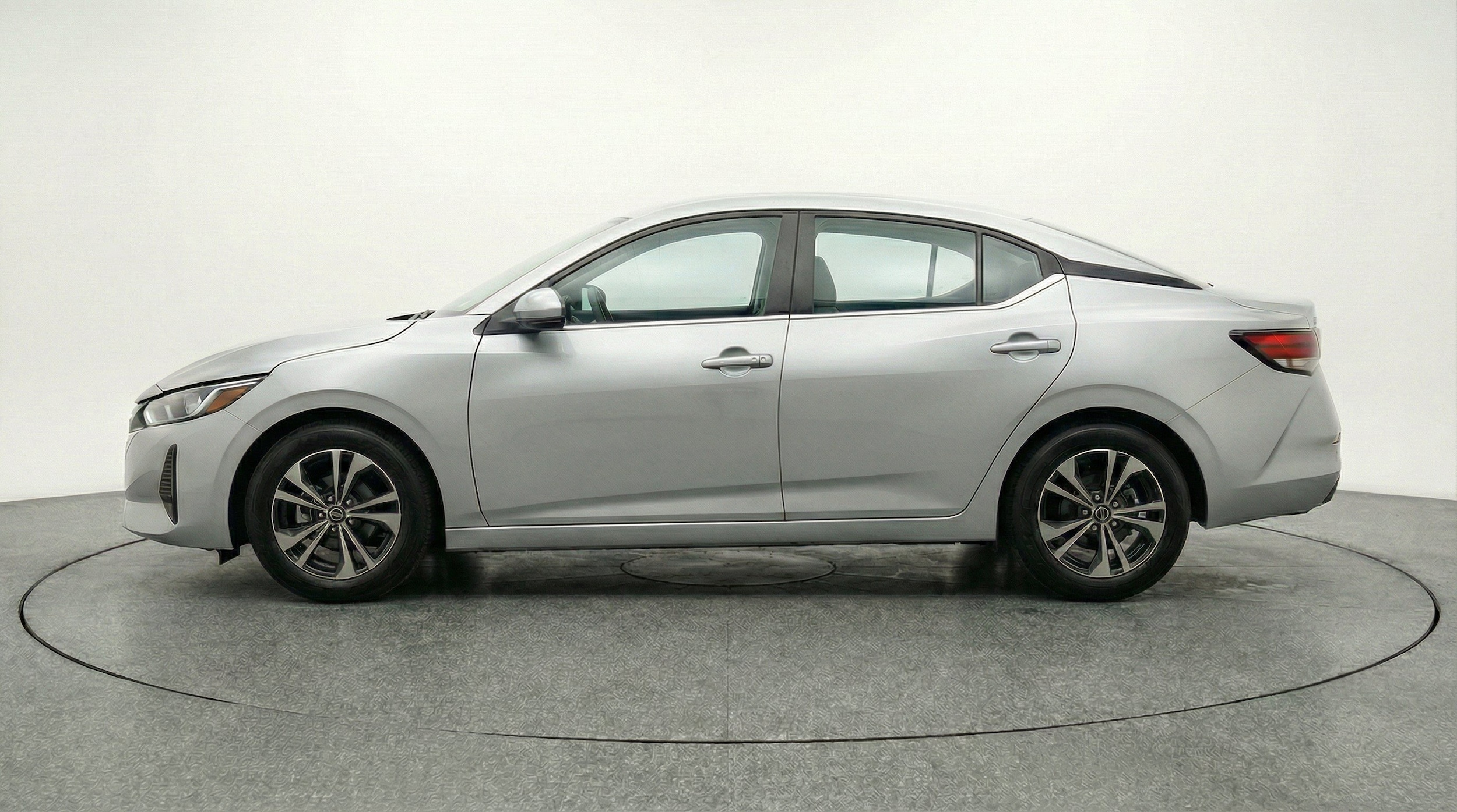 Thumbnail: 2025 Nissan Sentra - 5