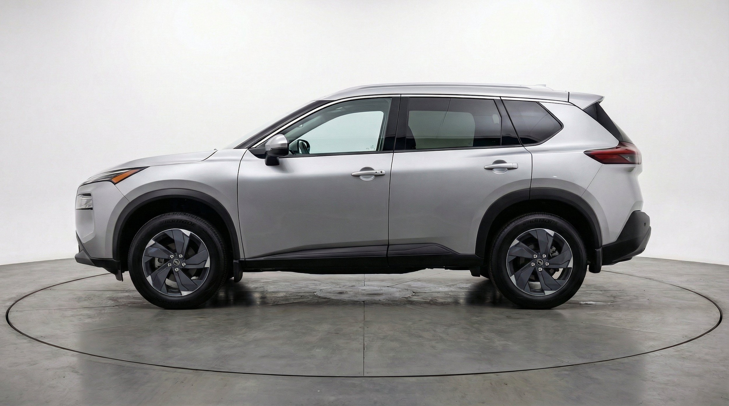 Thumbnail: 2025 Nissan Rogue - 5