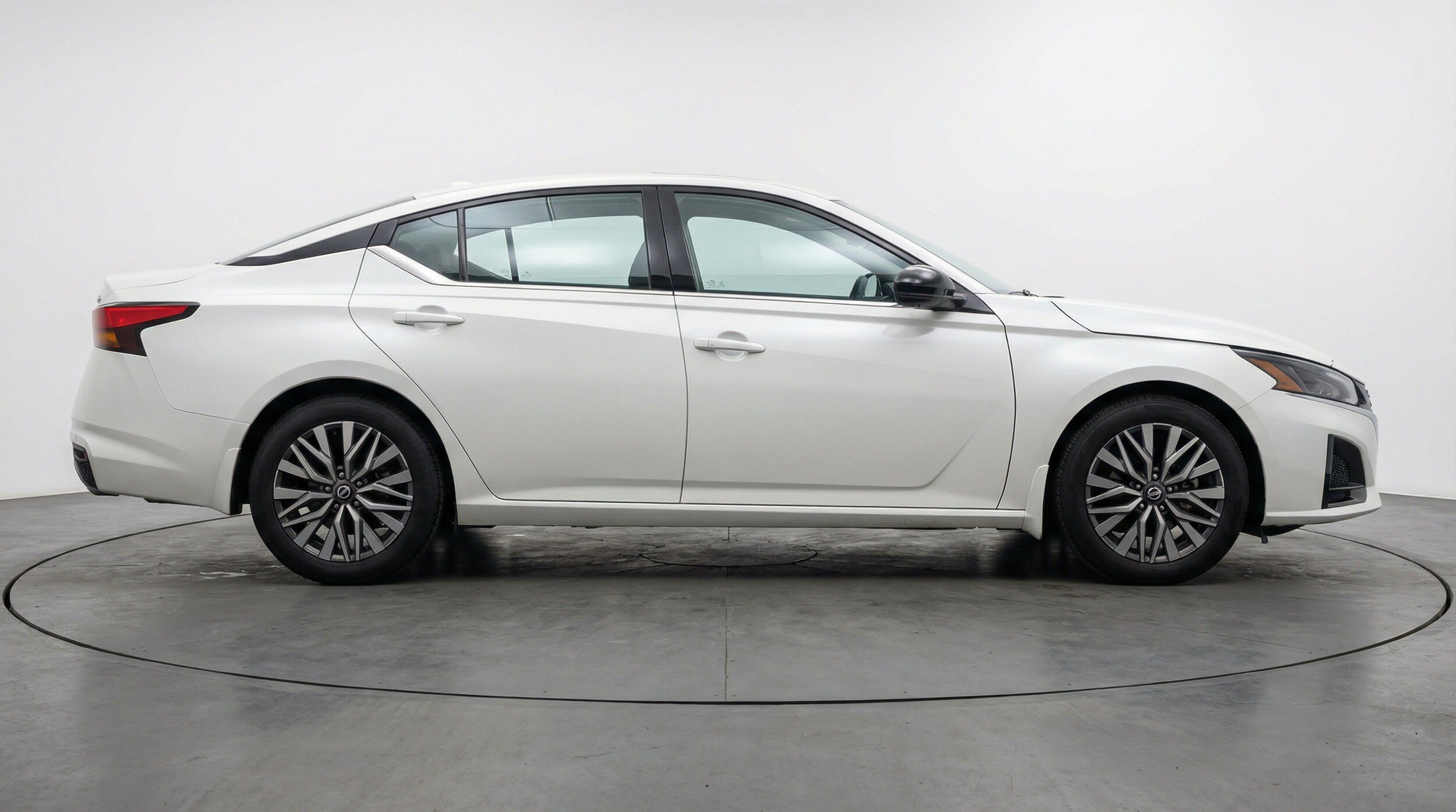 Thumbnail: 2025 Nissan Altima - 11