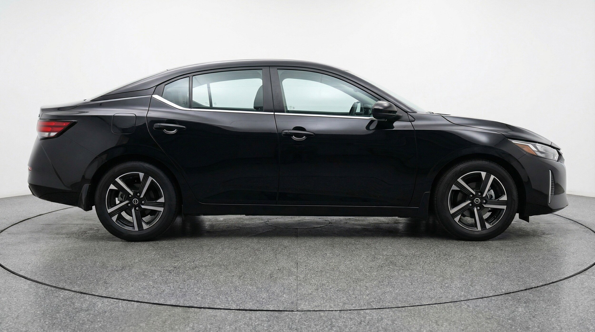 Thumbnail: 2025 Nissan Sentra - 11