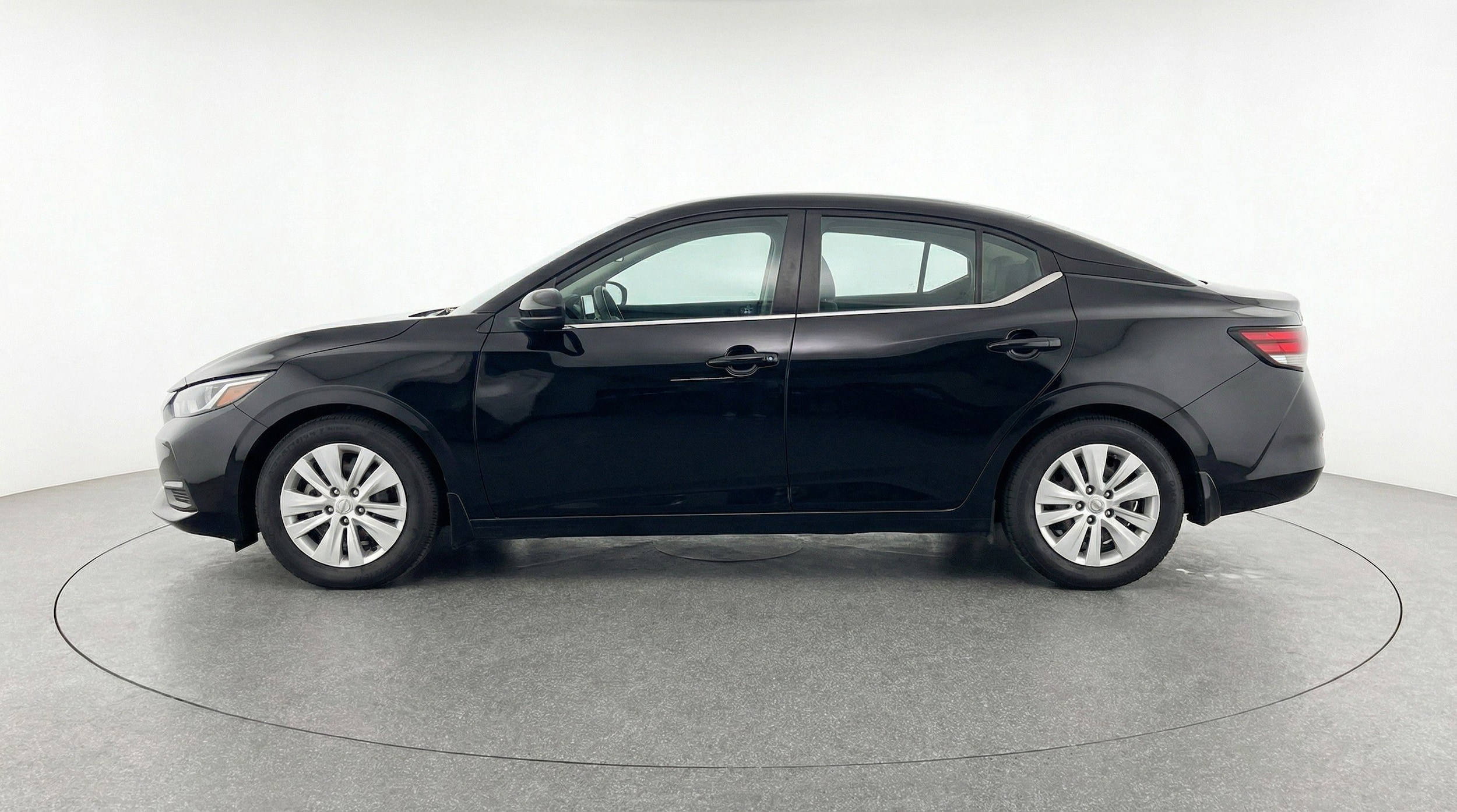 Thumbnail: 2025 Nissan Sentra - 5