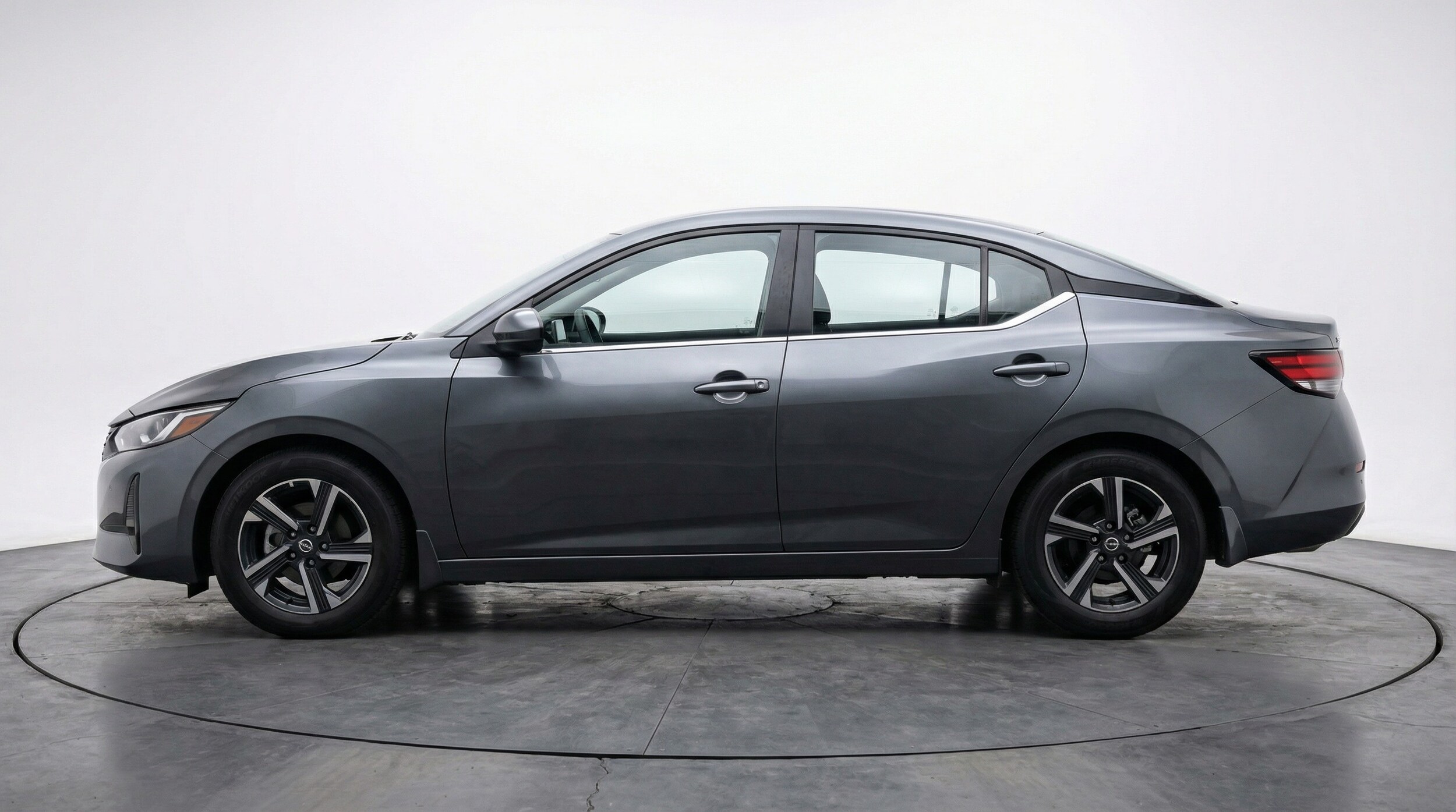 Thumbnail: 2025 Nissan Sentra - 4