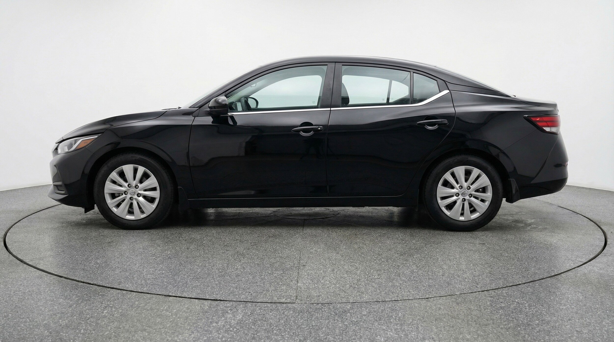 Thumbnail: 2025 Nissan Sentra - 5