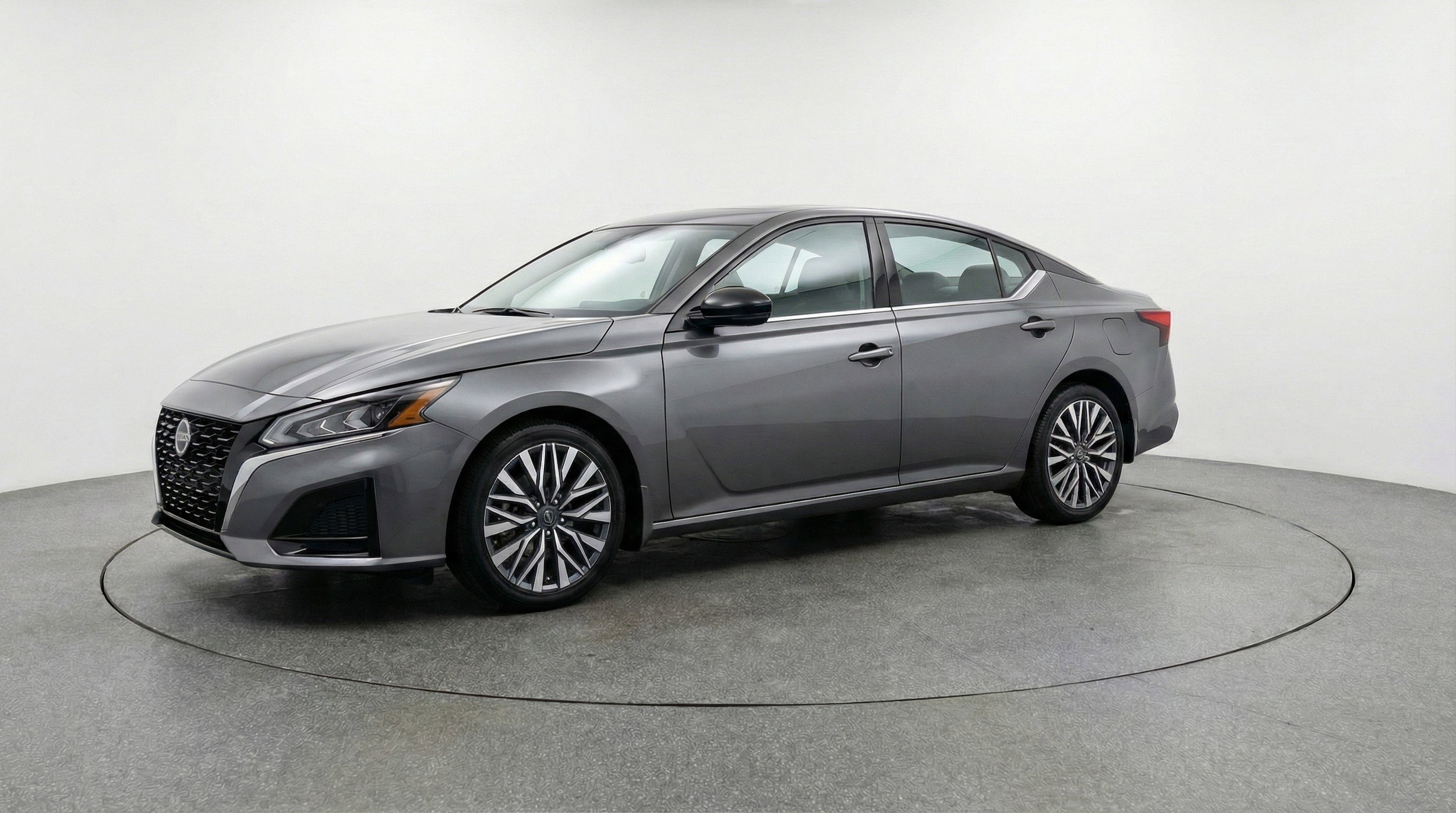 Thumbnail: 2025 Nissan Altima - 3