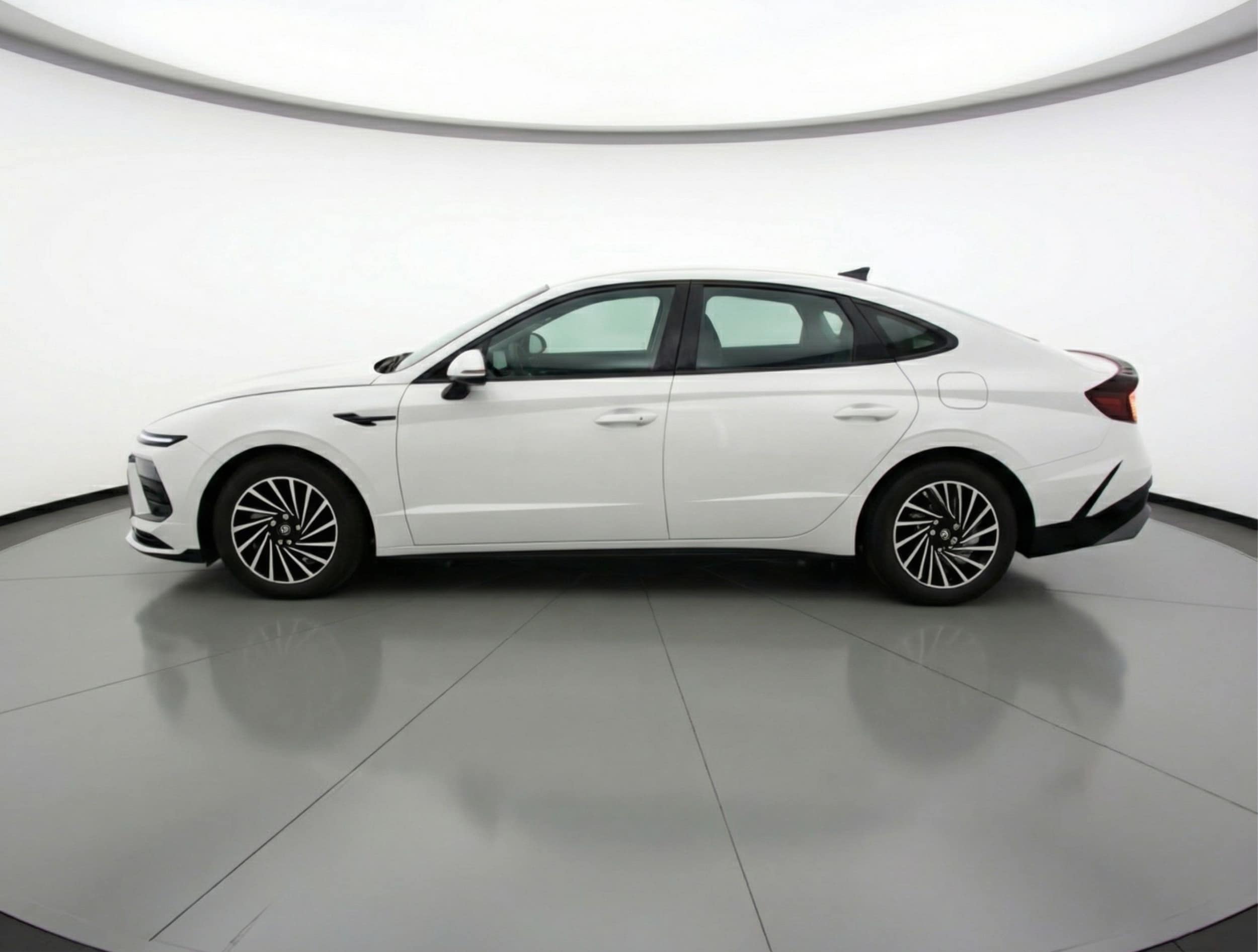 Thumbnail: 2025 Hyundai Sonata - 4