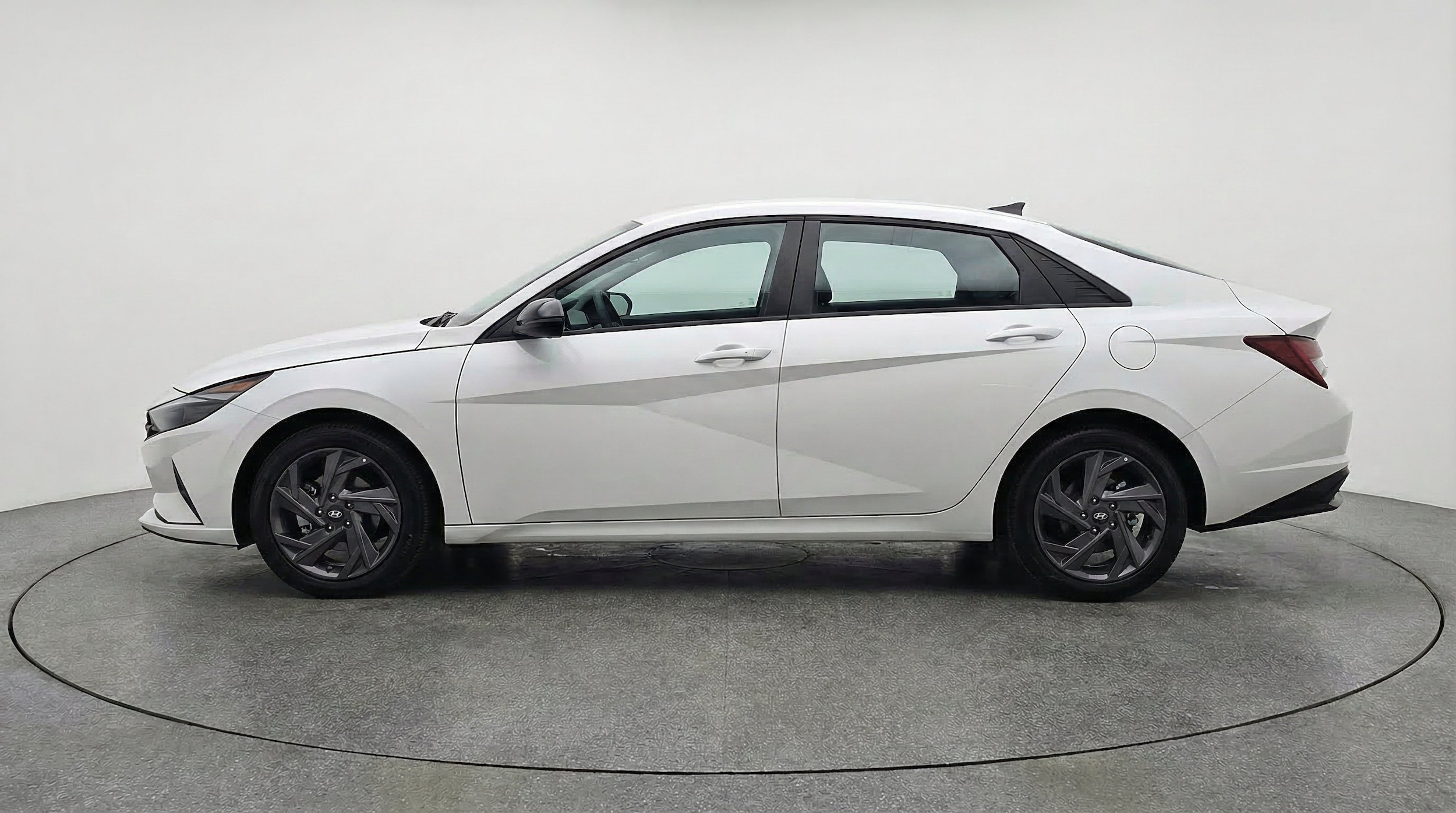 Thumbnail: 2026 Hyundai Elantra - 5