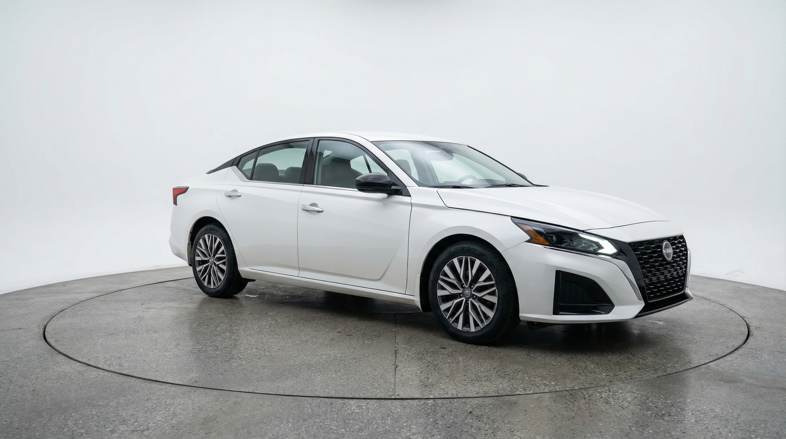 Thumbnail: 2025 Nissan Altima - 1