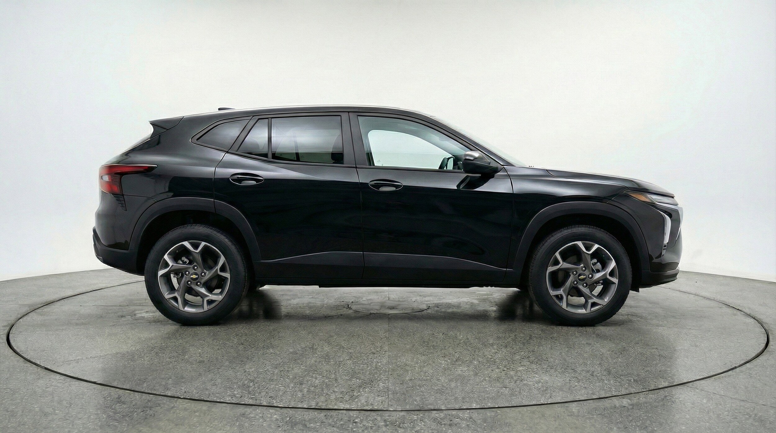 Thumbnail: 2025 Chevrolet Trax - 11