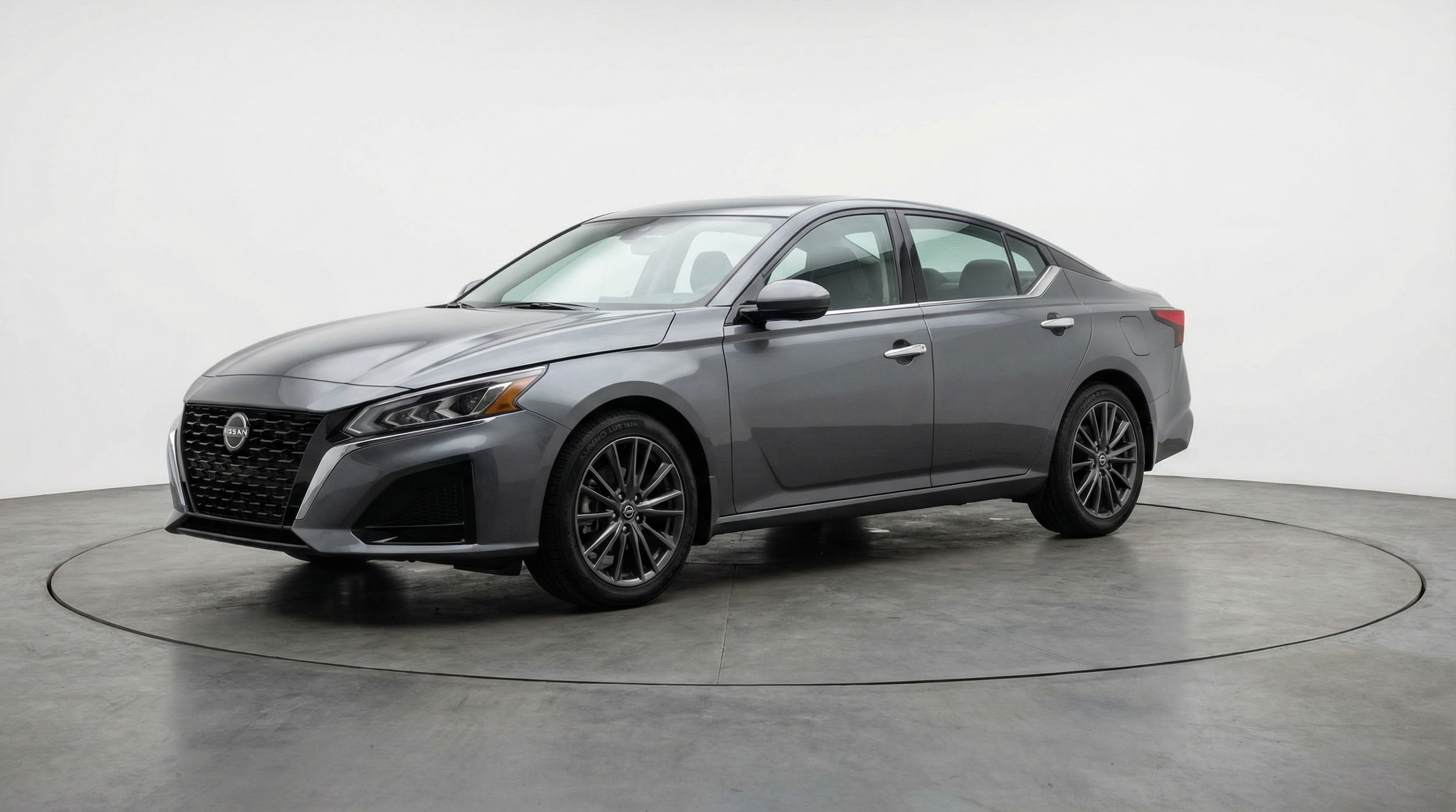 Thumbnail: 2025 Nissan Altima - 3