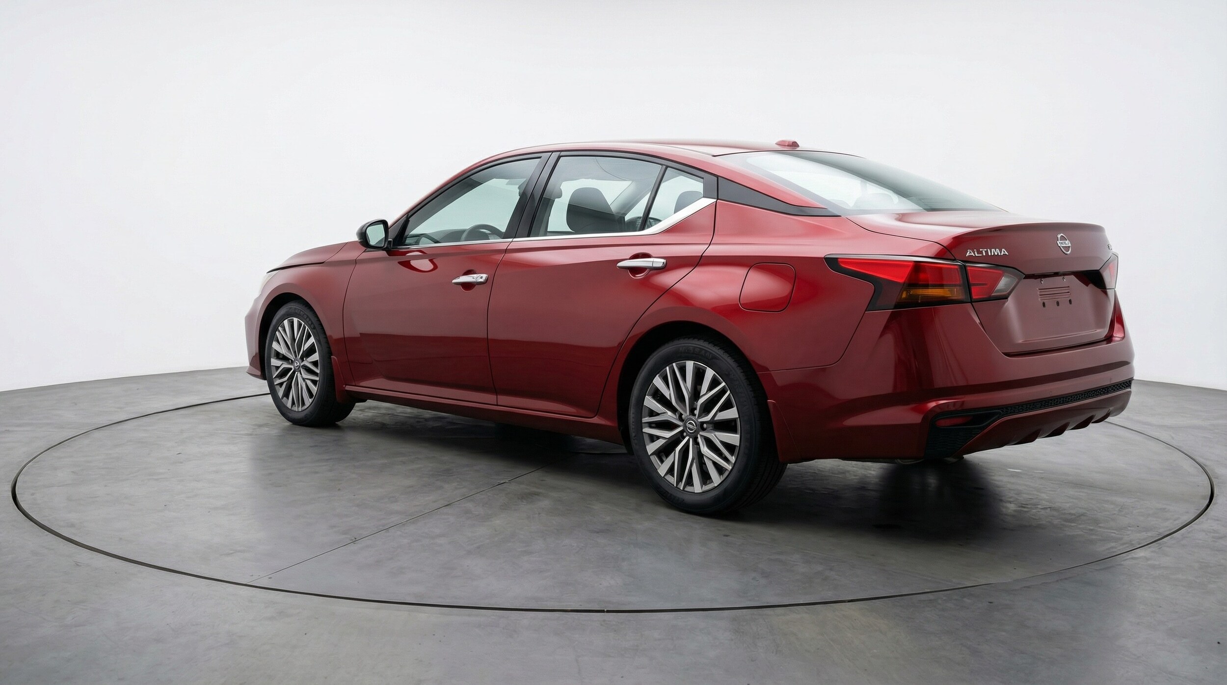 Thumbnail: 2025 Nissan Altima - 5