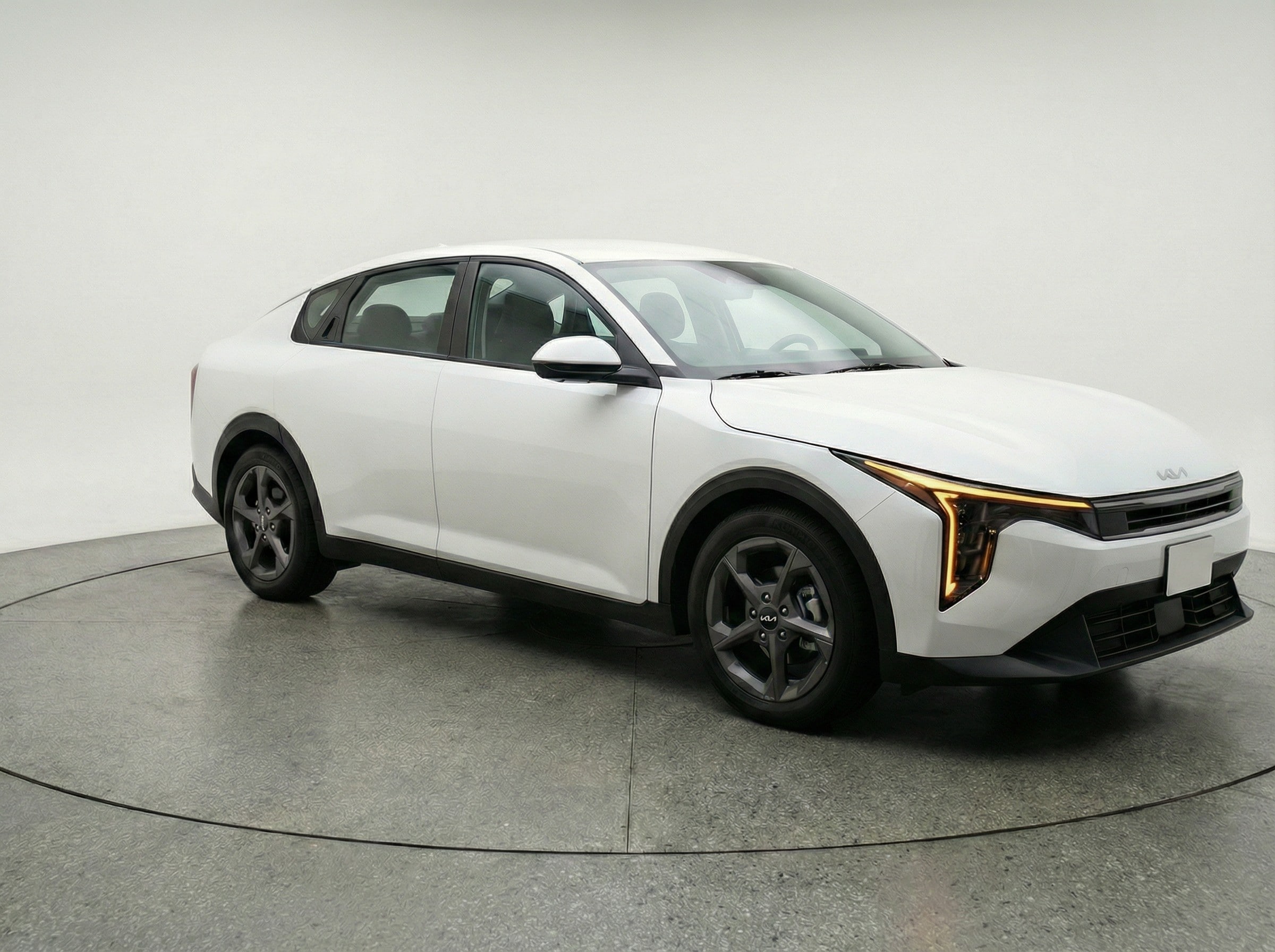 Thumbnail: 2025 Kia K4 - 1