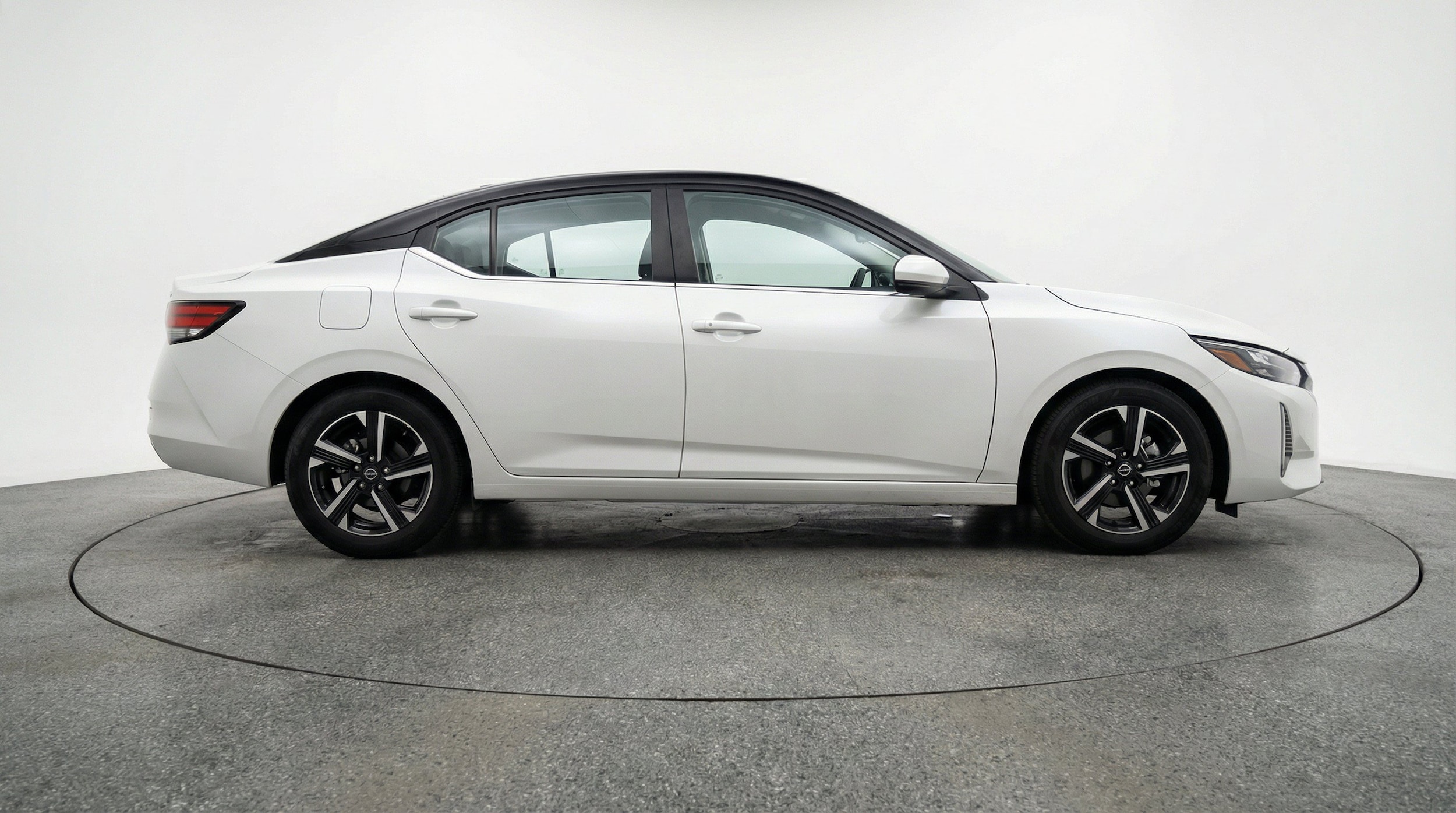 Thumbnail: 2025 Nissan Sentra - 11