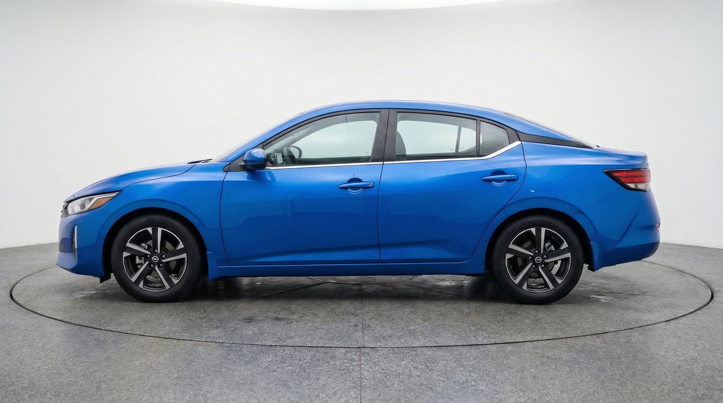 Thumbnail: 2025 Nissan Sentra - 5