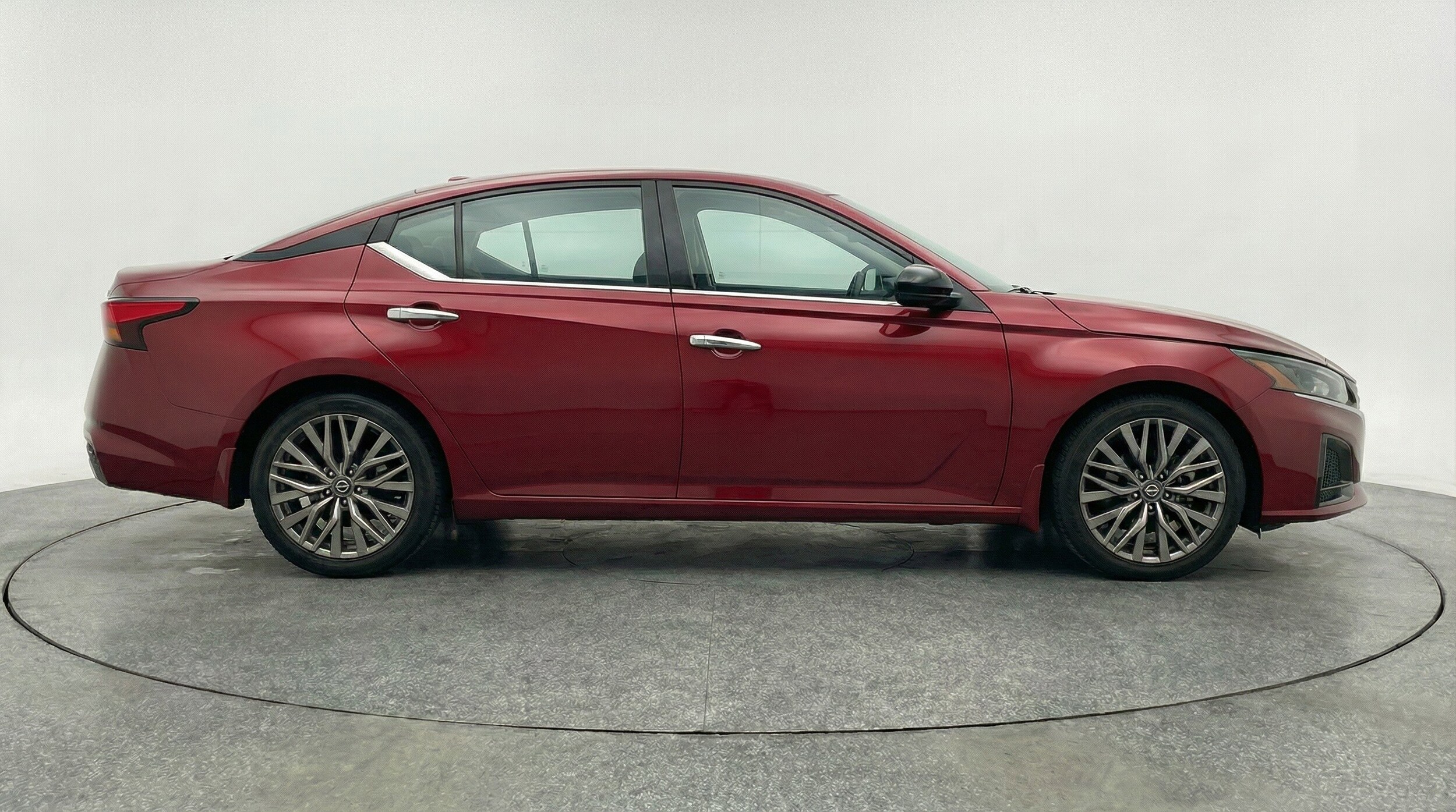 Thumbnail: 2025 Nissan Altima - 11