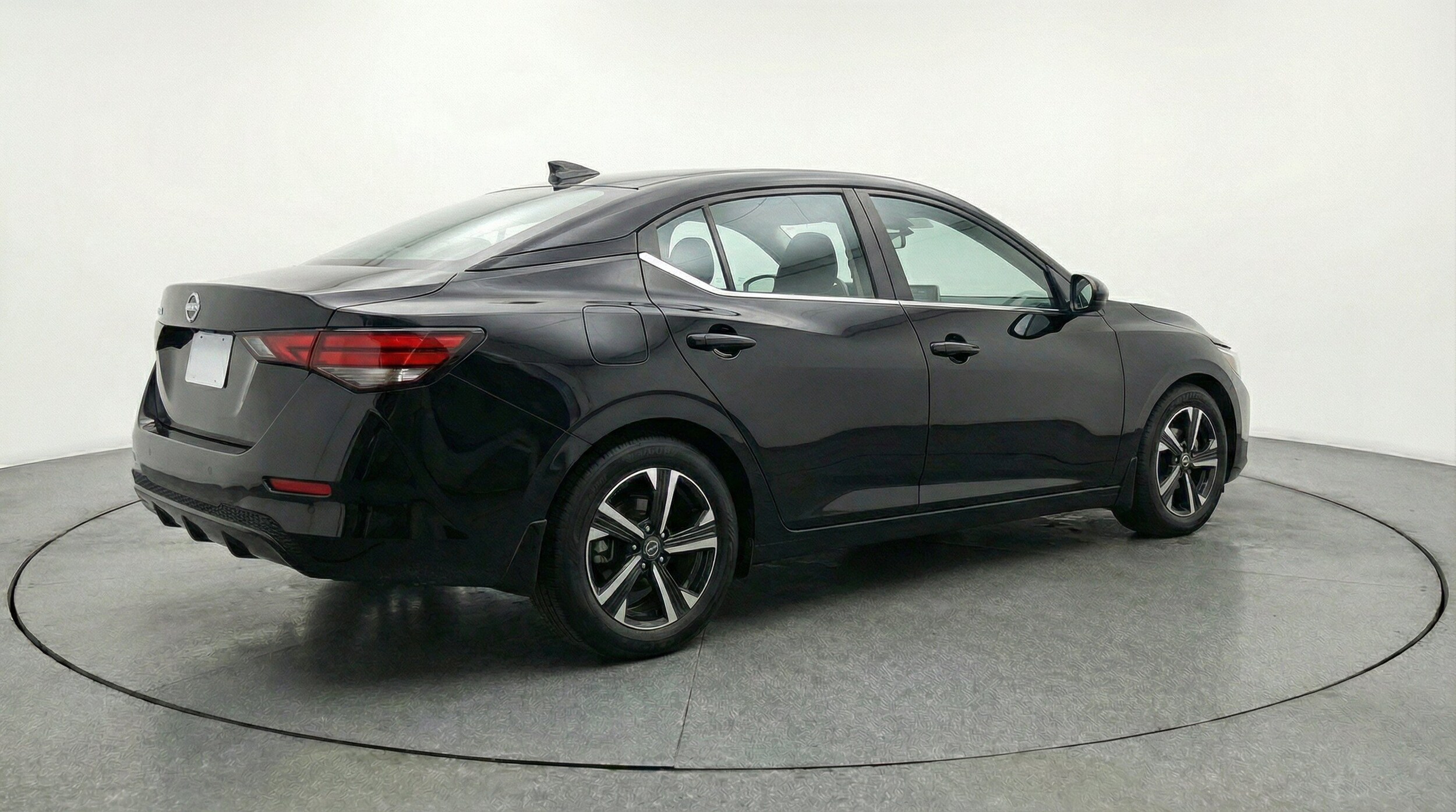 Thumbnail: 2025 Nissan Sentra - 9