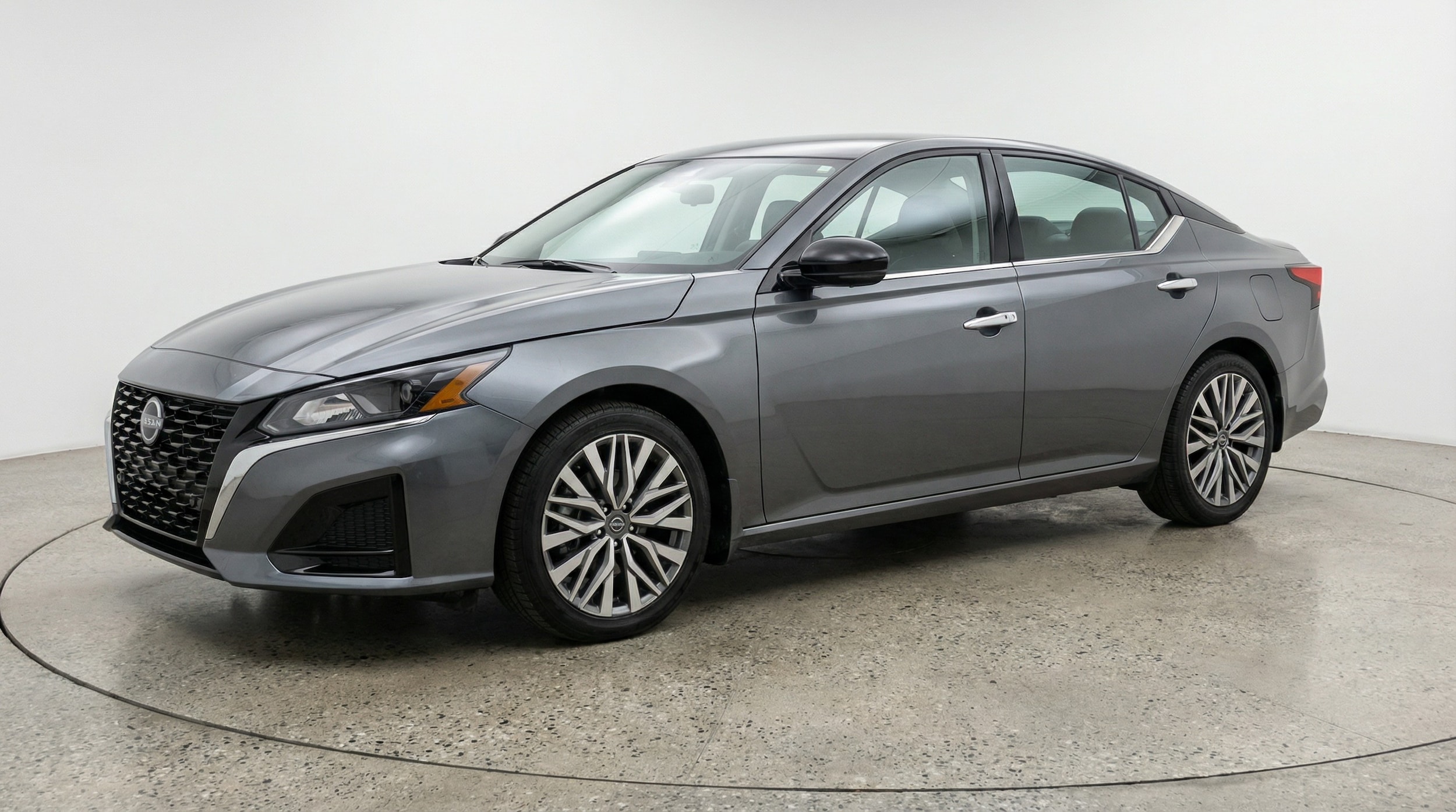 Thumbnail: 2025 Nissan Altima - 3