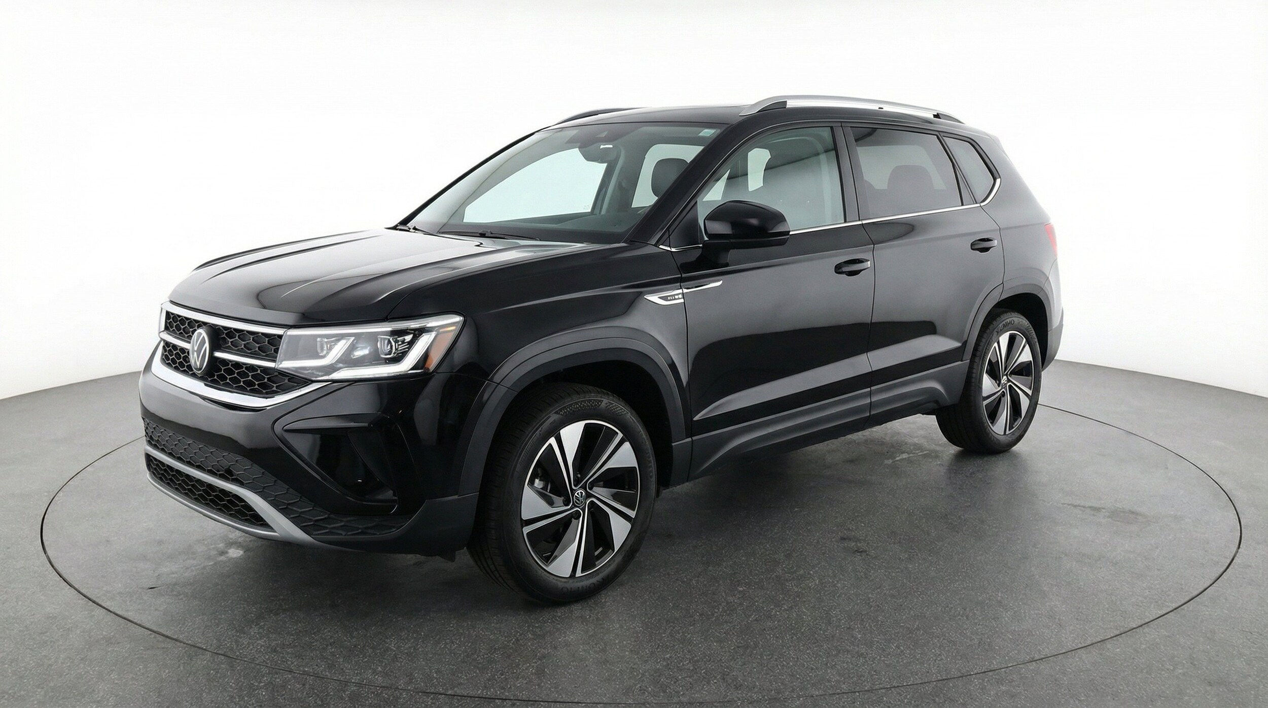 Thumbnail: 2026 Volkswagen Taos - 3