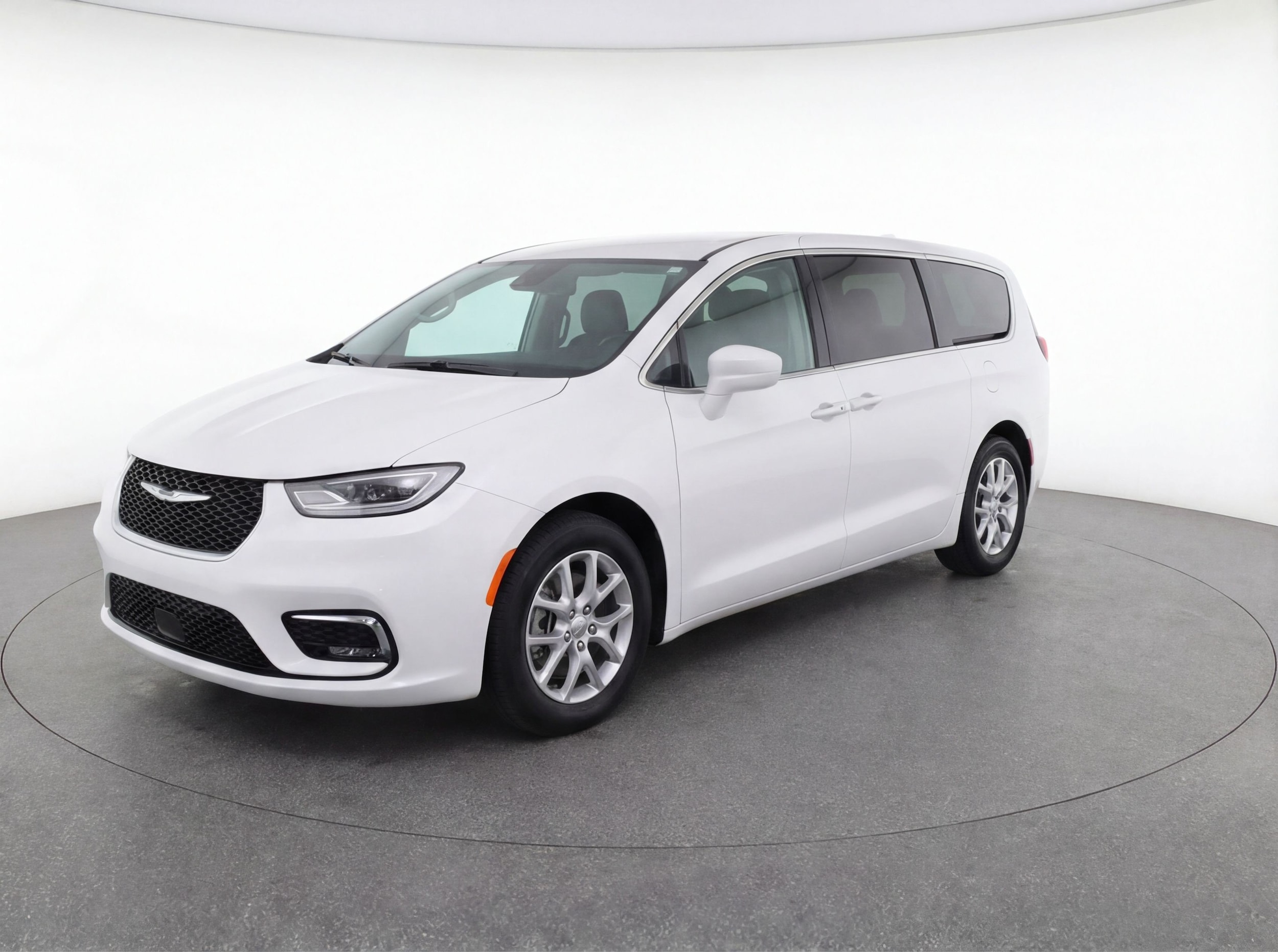Thumbnail: 2024 Chrysler Pacifica - 3
