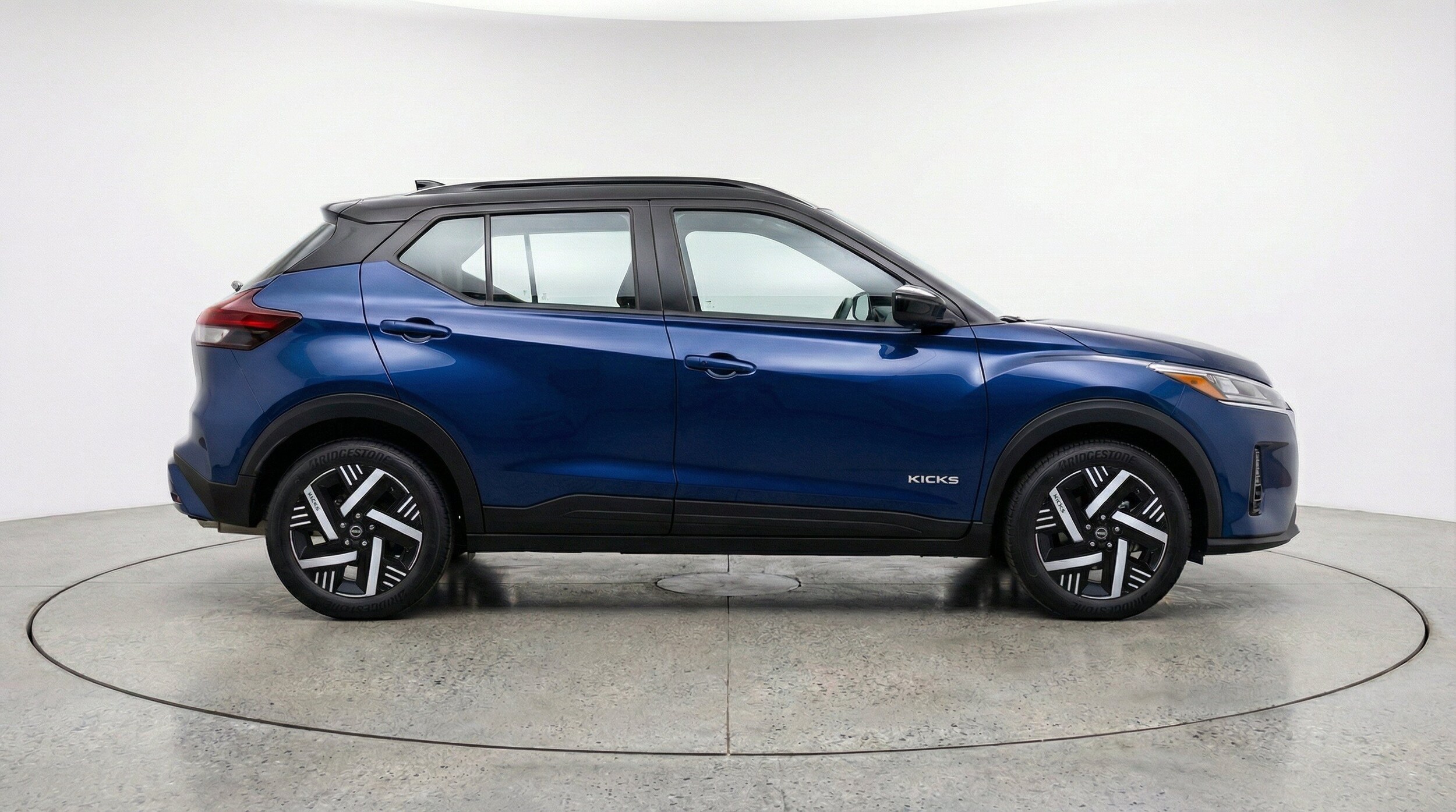 Thumbnail: 2026 Nissan Kicks - 11
