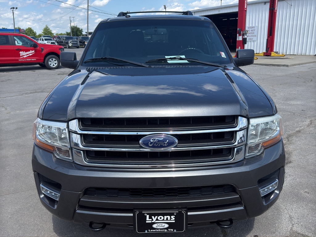 Used 2016 Ford Expedition XLT with VIN 1FMJU1JT5GEF52657 for sale in Lewisburg, TN