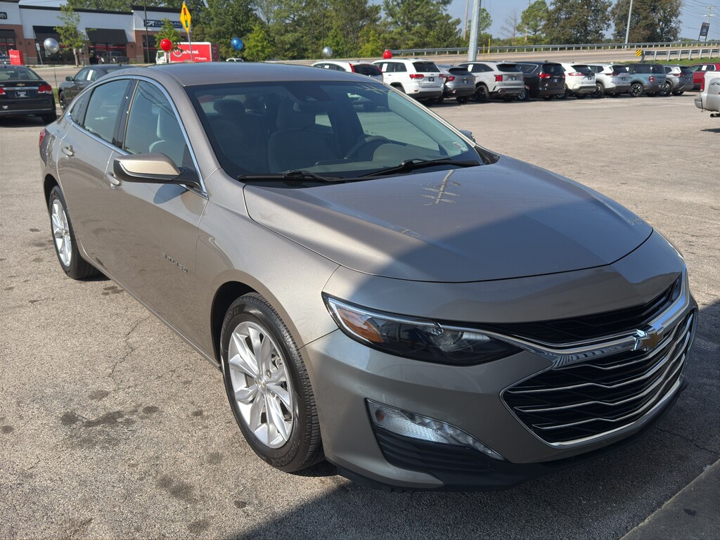2022 Chevrolet Malibu 1LT photo 3