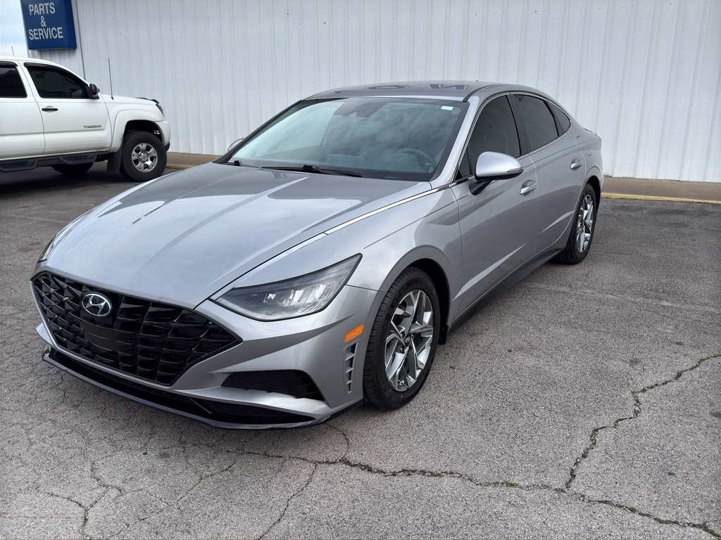 Used 2023 Hyundai Sonata SEL Sedan