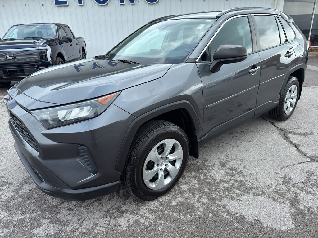 Used 2019 Toyota RAV4 LE with VIN 2T3H1RFV6KC028960 for sale in Lewisburg, TN