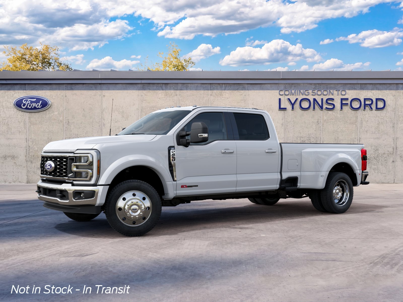 2027 Ford F-450 XLT Crew Cab