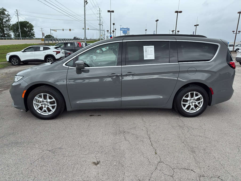 Certified 2022 Chrysler Pacifica Touring L with VIN 2C4RC1BG1NR176065 for sale in Lewisburg, TN