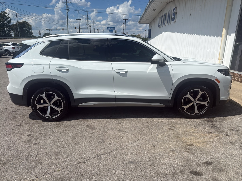 Used 2026 Volkswagen Tiguan SE Sport Utility
