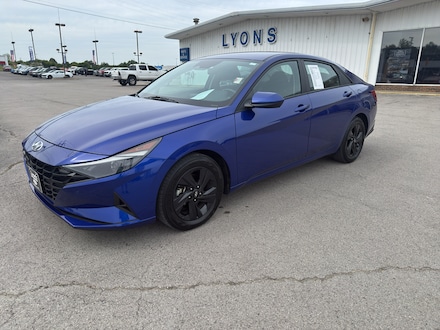 2023 Hyundai Elantra SEL | One Owner | Clean Carfax Sedan