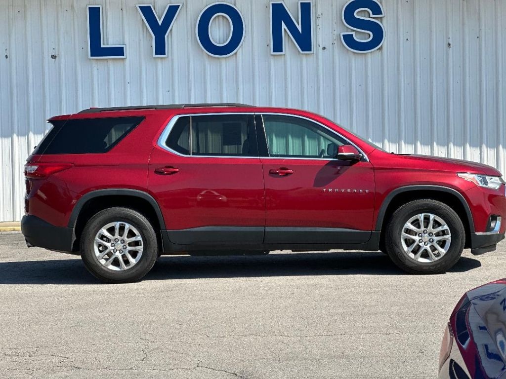 Used 2020 Chevrolet Traverse LT | Clean Carfax | 3rd Row SUV